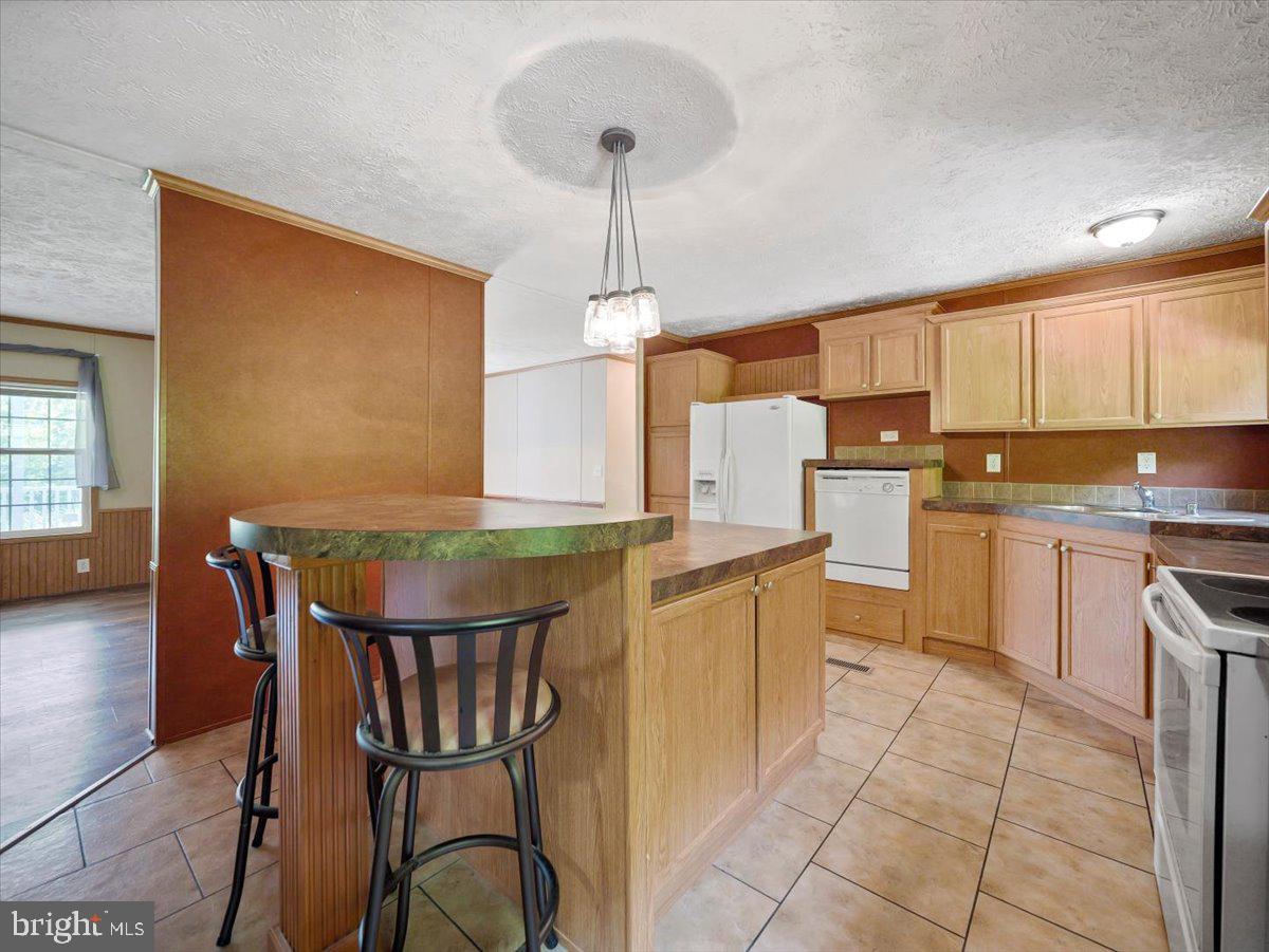 TULIP HILL - Residential