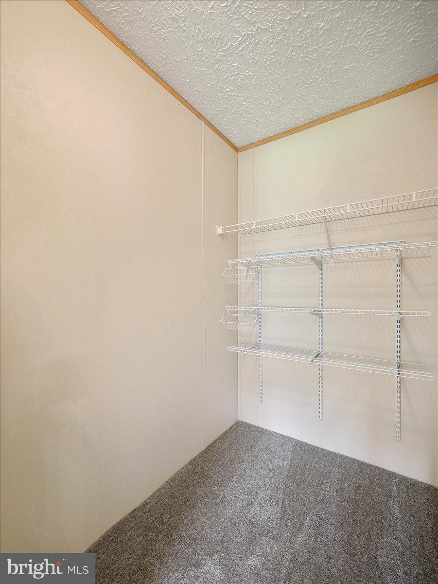 TULIP HILL - Residential