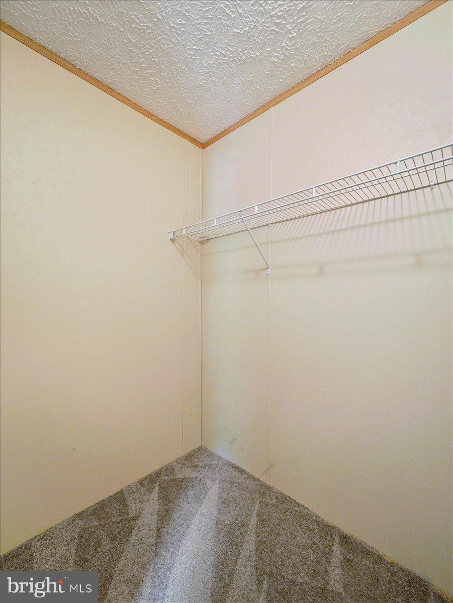 TULIP HILL - Residential