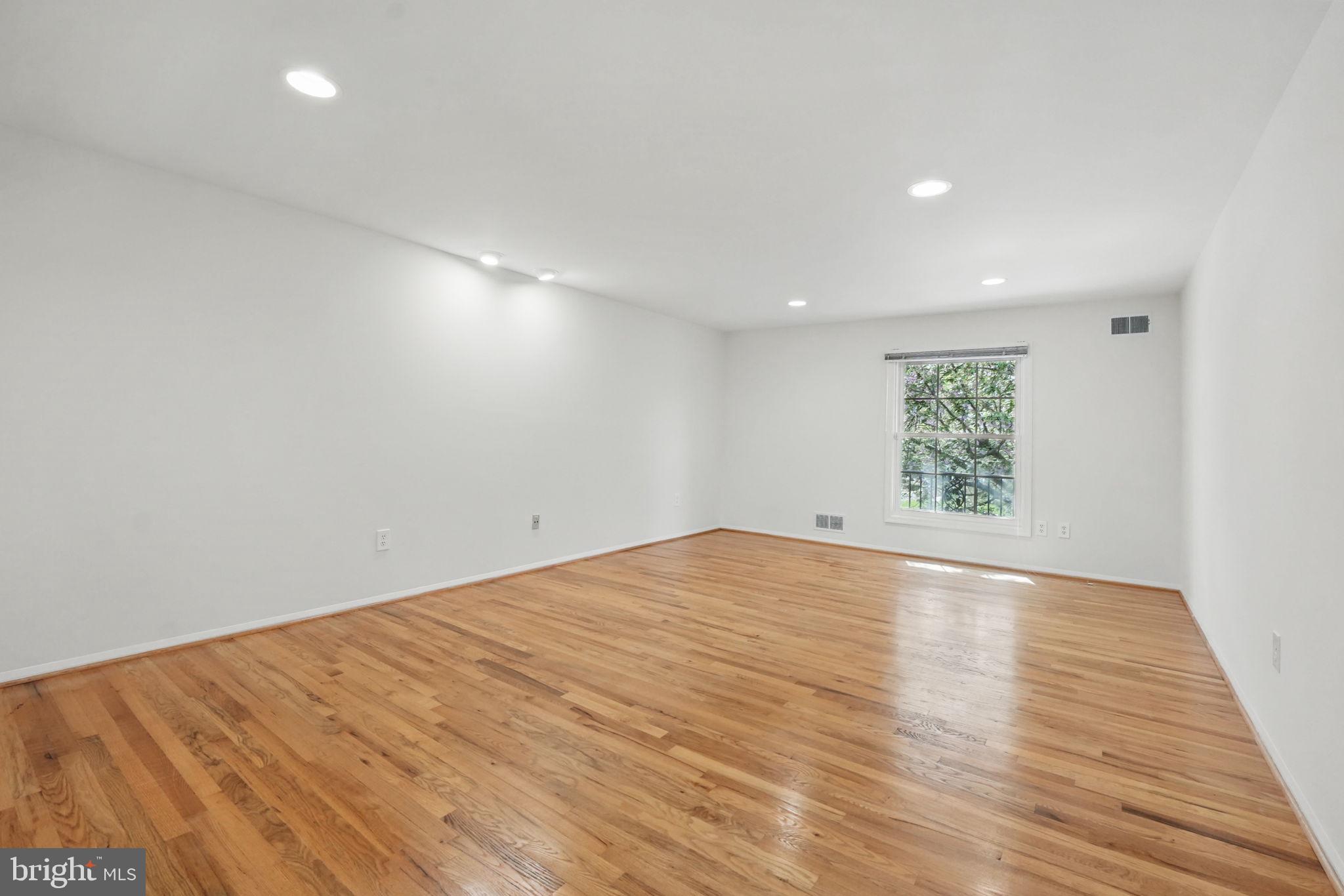 FOX HILLS WEST - Residential