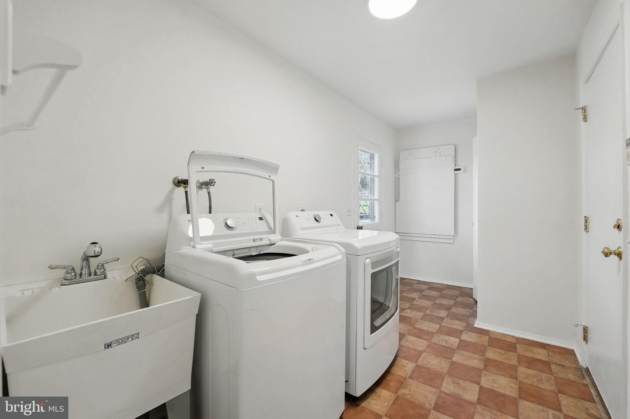 FOX HILLS WEST - Residential