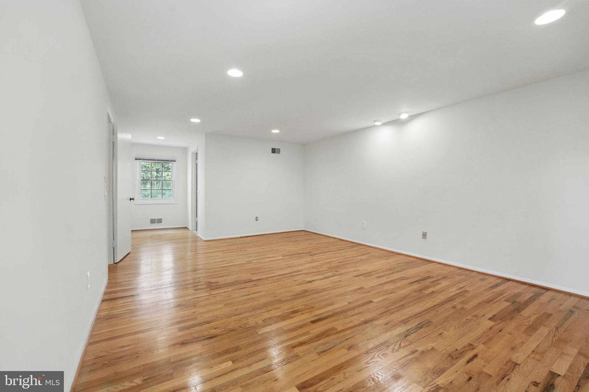 FOX HILLS WEST - Residential