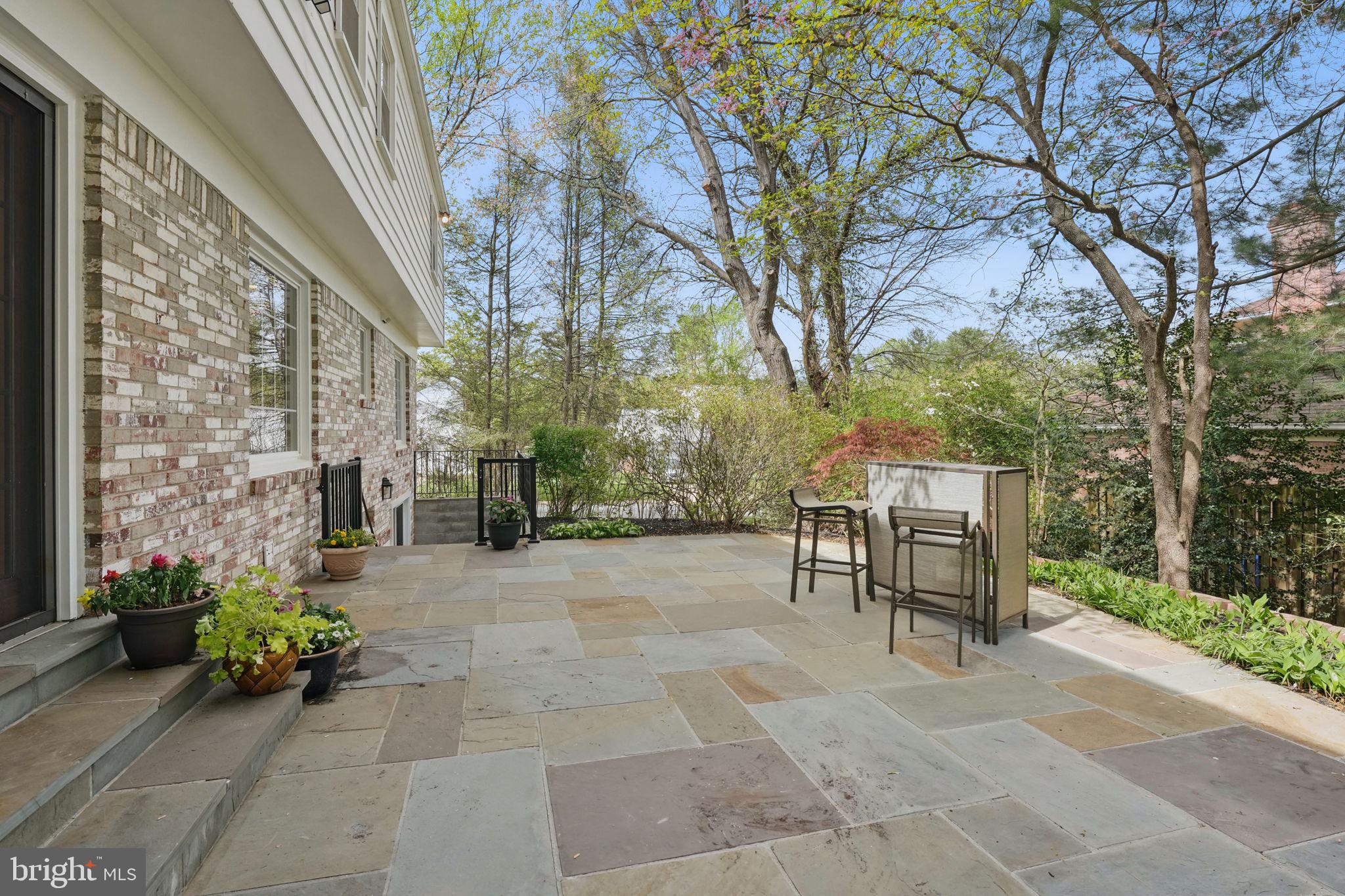 FOX HILLS WEST - Residential