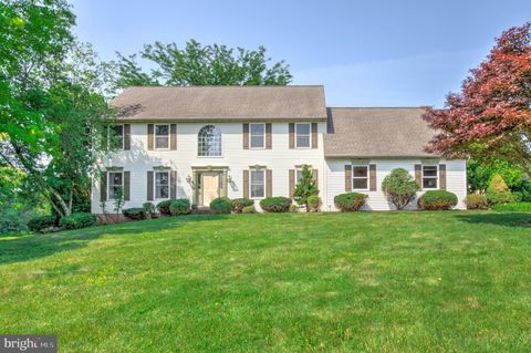 2912 WEAVER ROAD LANCASTER PA 17601