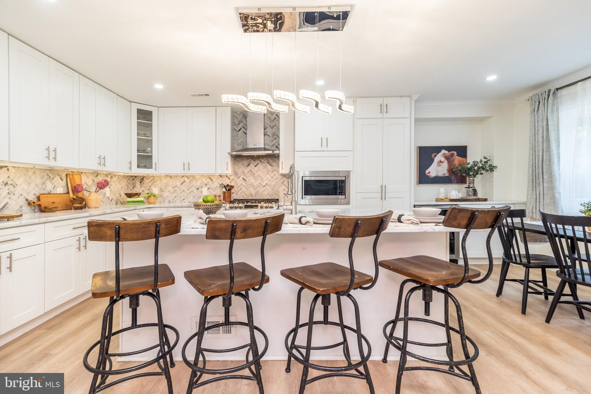 LAFAYETTE HILL - Residential