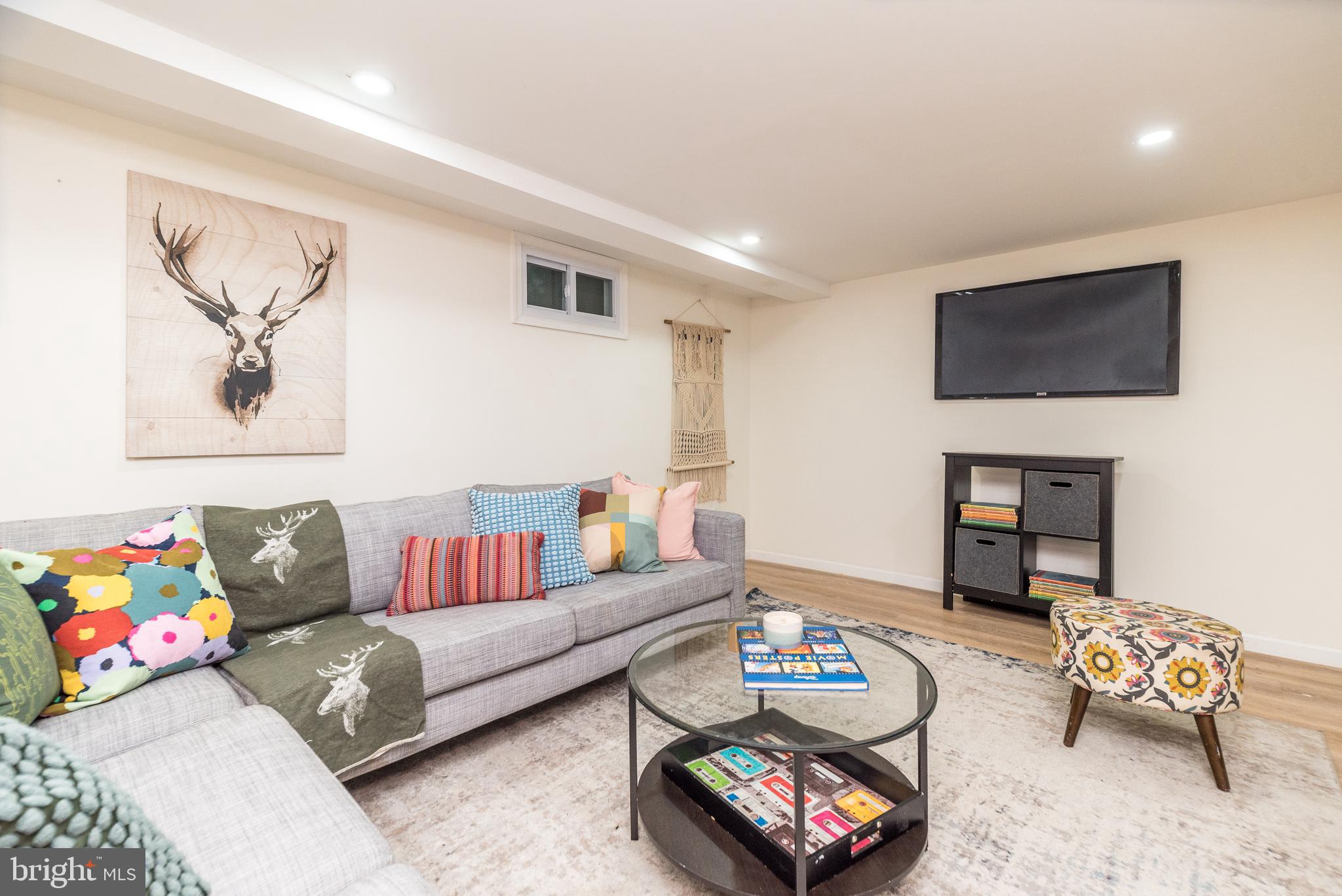 LAFAYETTE HILL - Residential