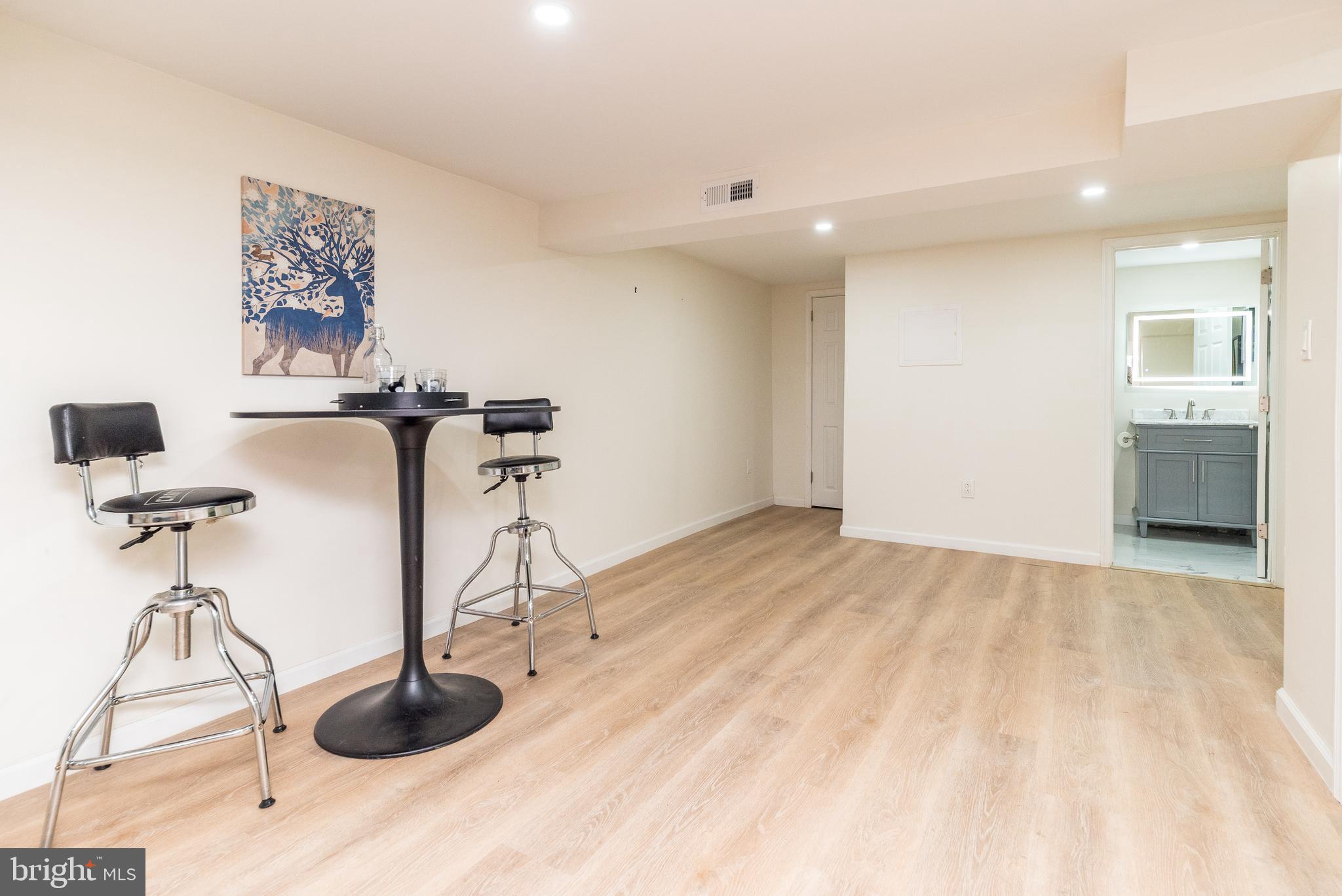 LAFAYETTE HILL - Residential