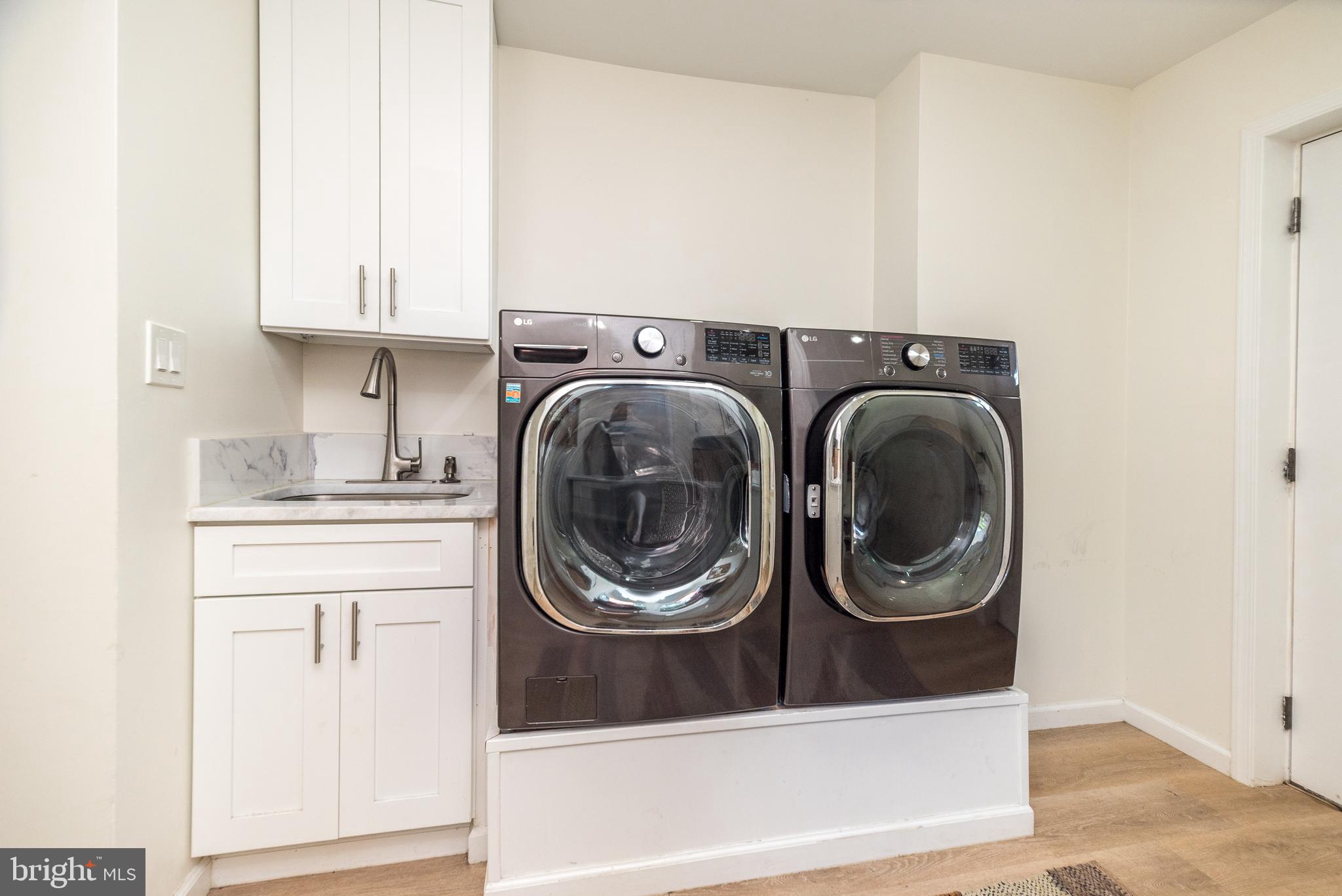 LAFAYETTE HILL - Residential