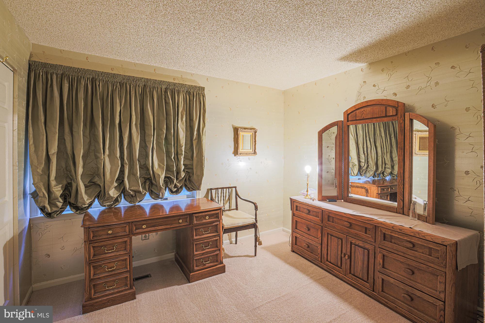 HUNT RIDGE - Residential