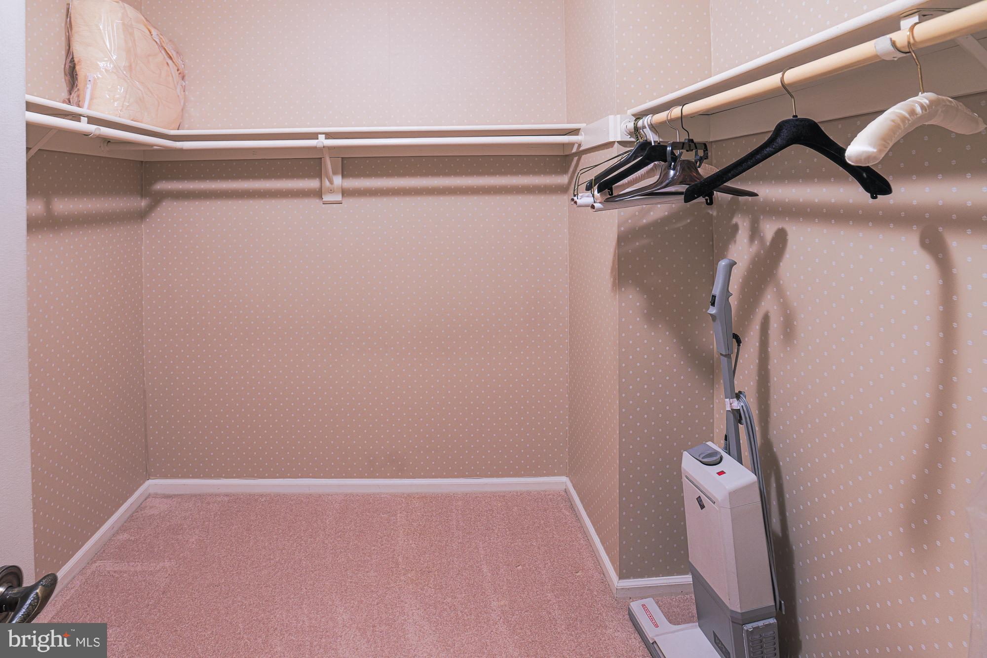 HUNT RIDGE - Residential