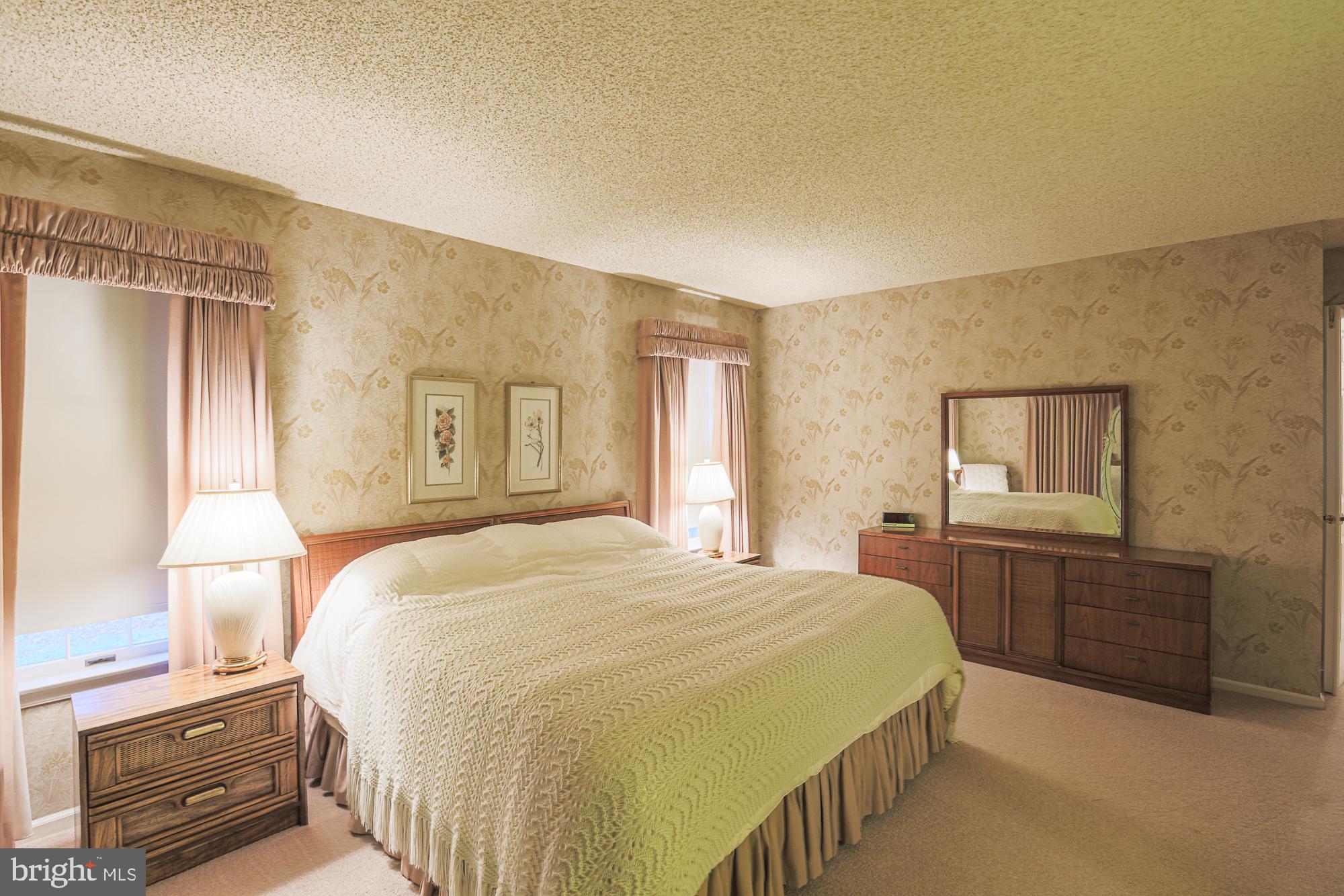 HUNT RIDGE - Residential