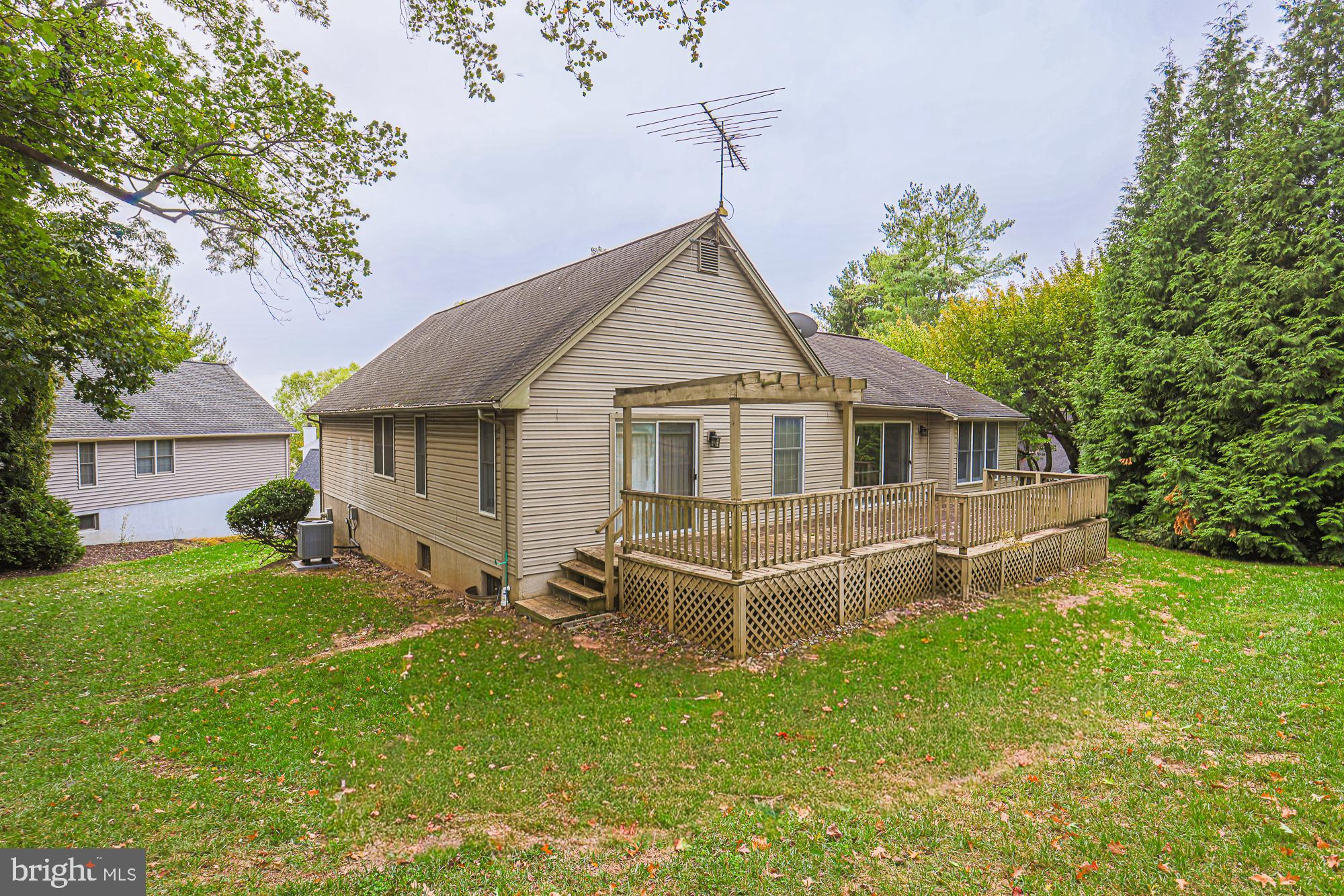 HUNT RIDGE - Residential