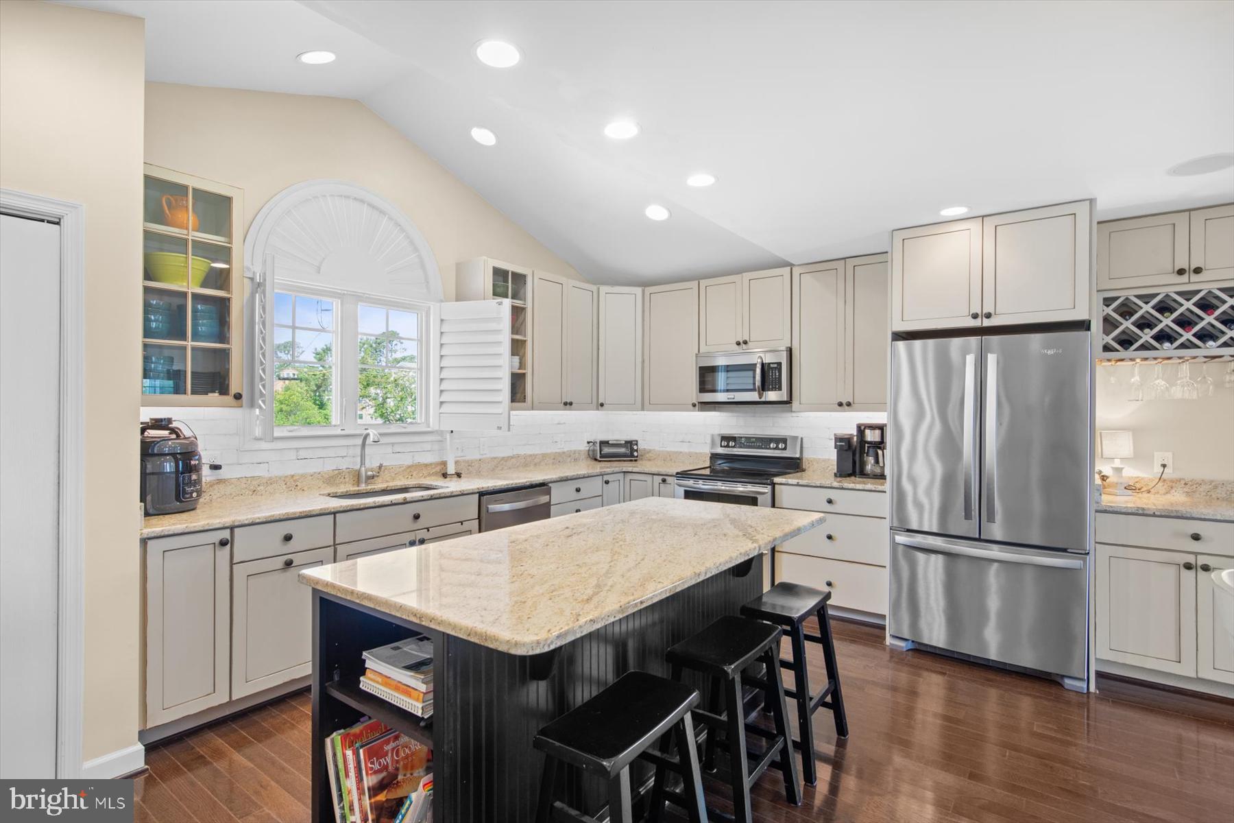 138 BAYSHORE DRIVE