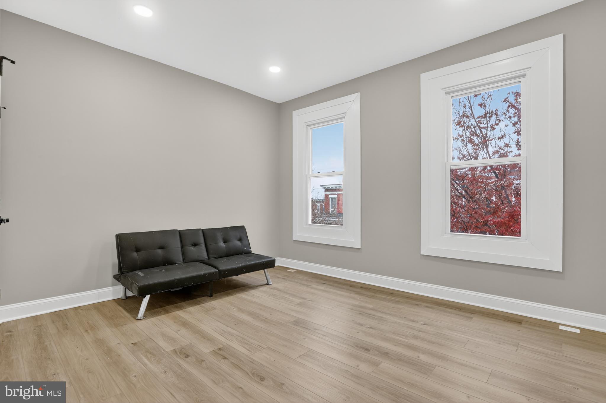 MADISON EASTEND - Residential