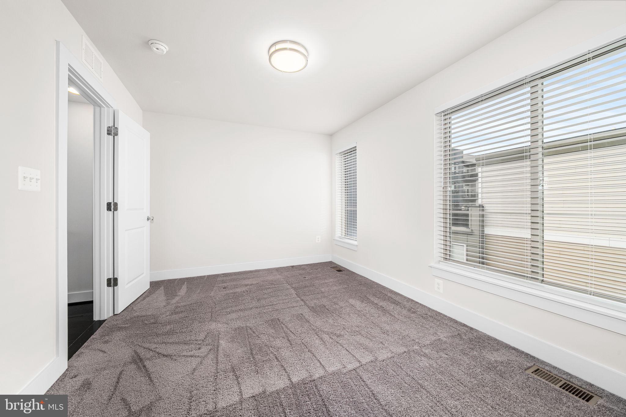 PRESERVE AT WESTFIELDS - Residential