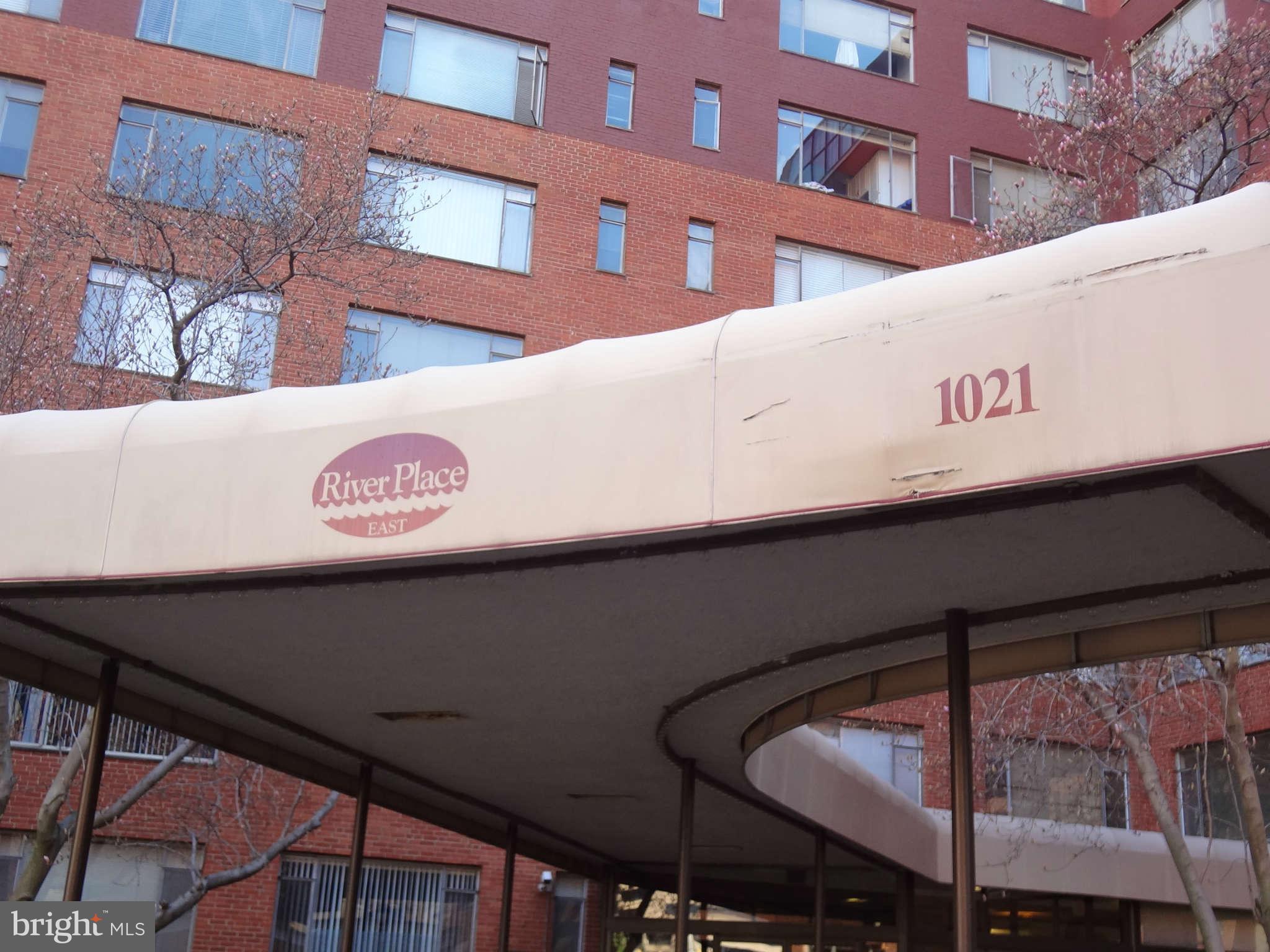 1021 ARLINGTON BOULEVARD 120