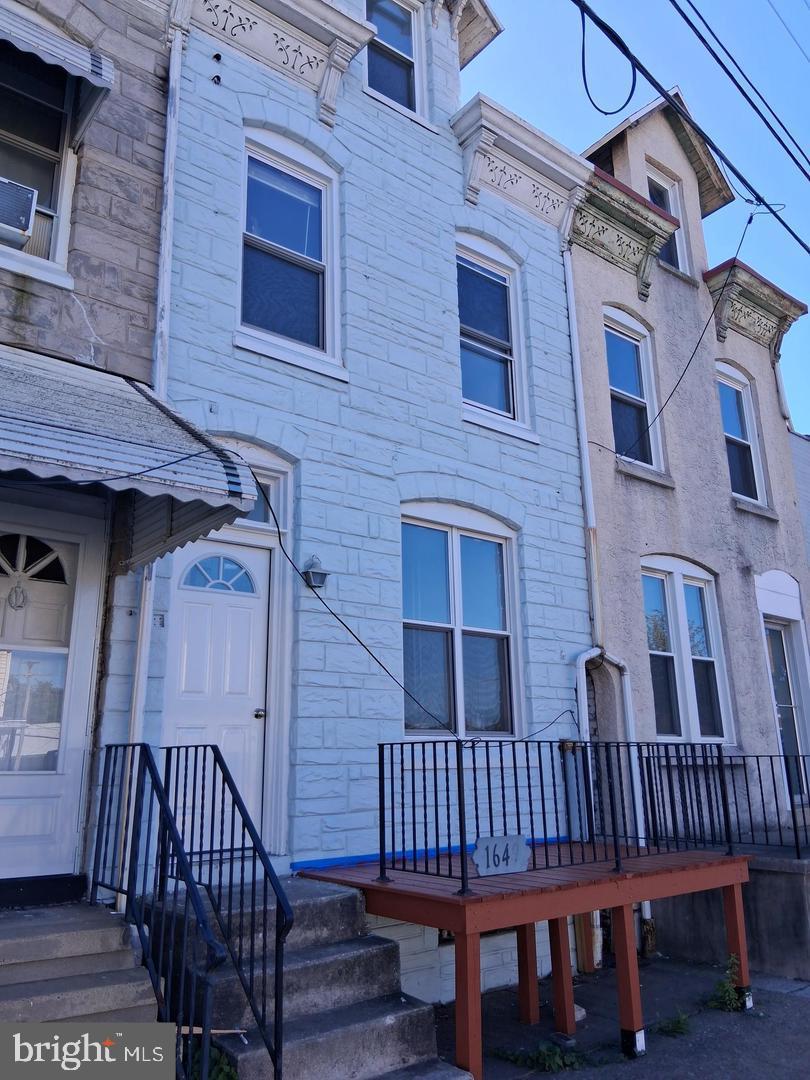 READING - Residential Lease