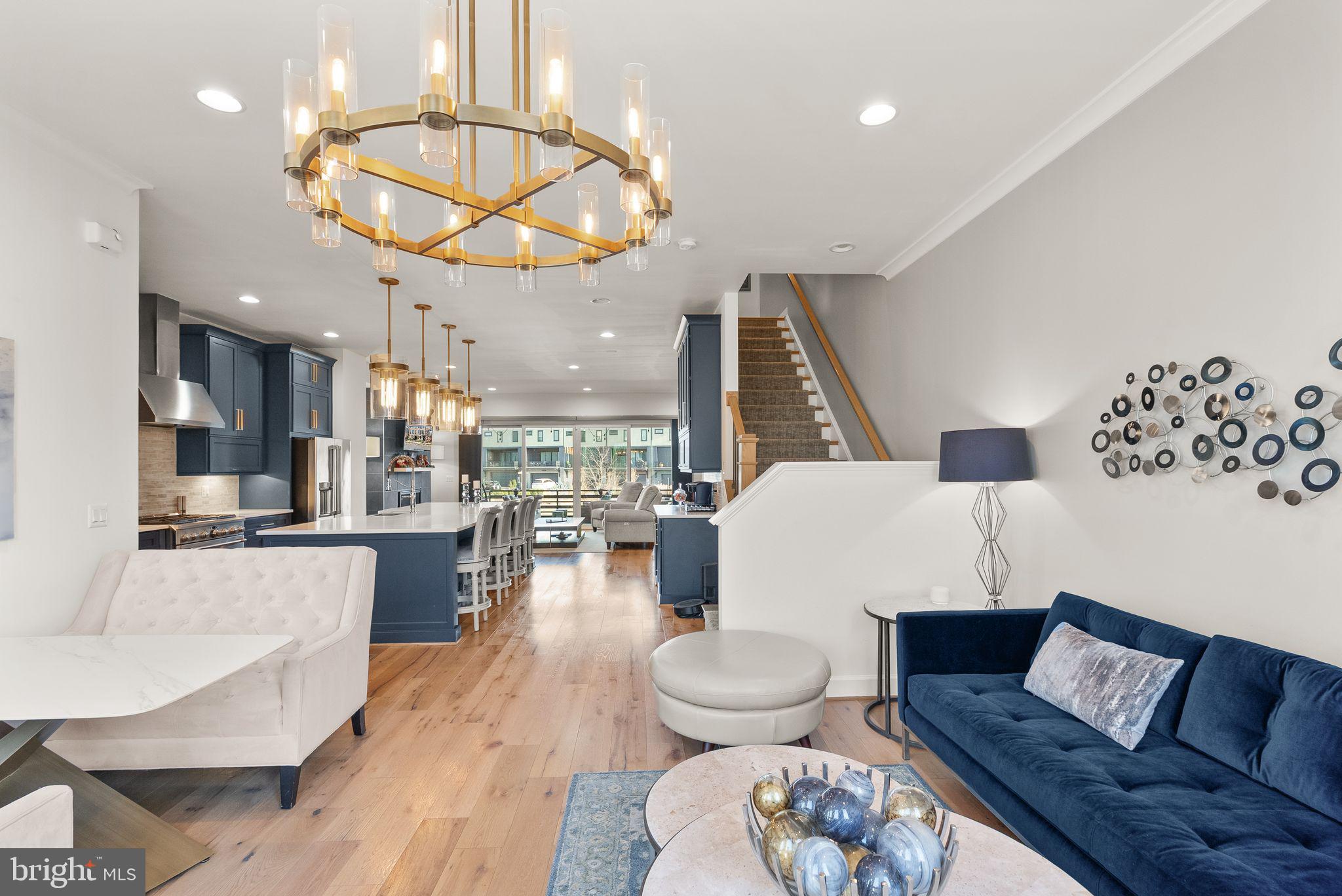 ONE LOUDOUN - Residential