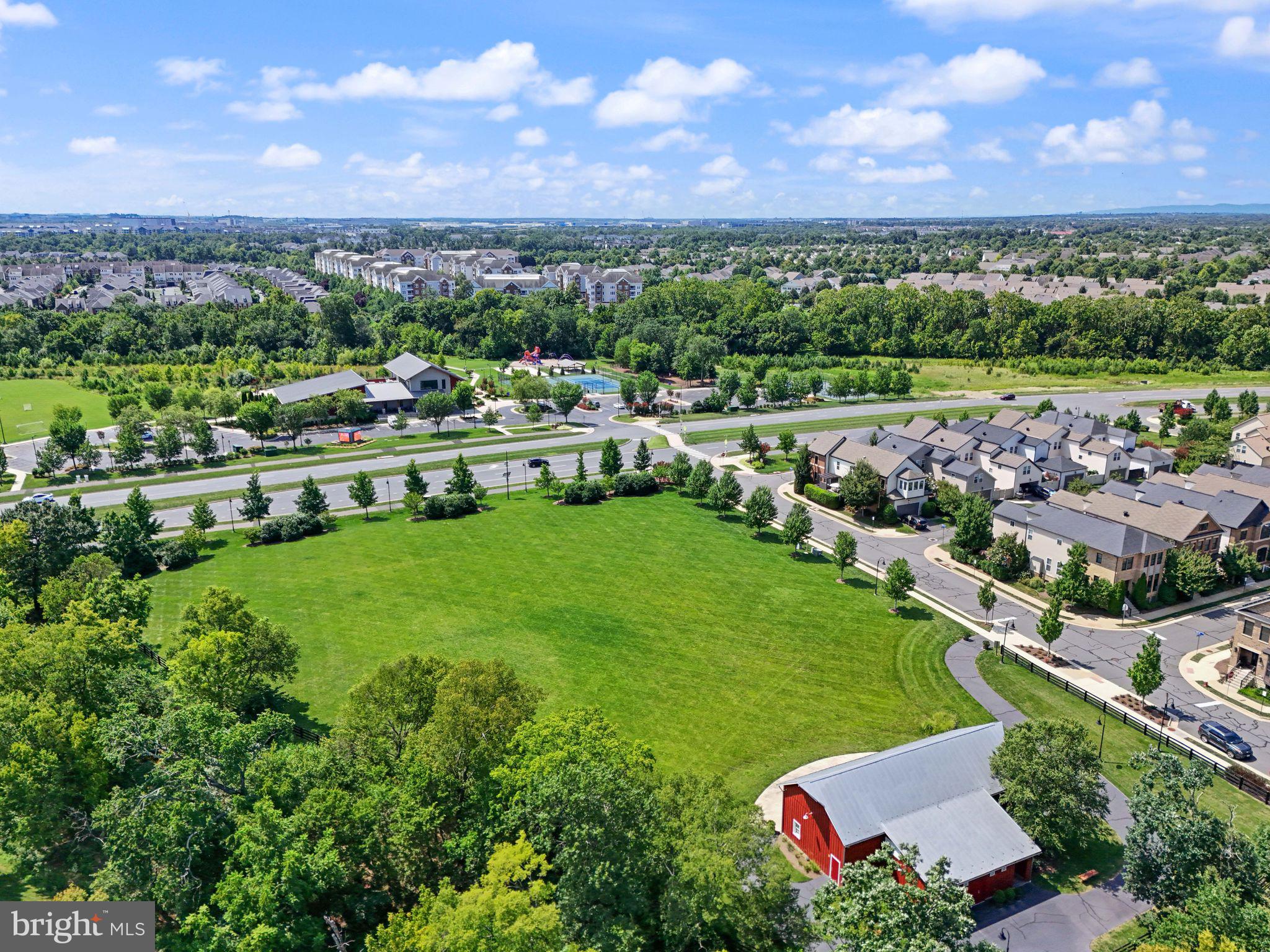 ONE LOUDOUN - Residential