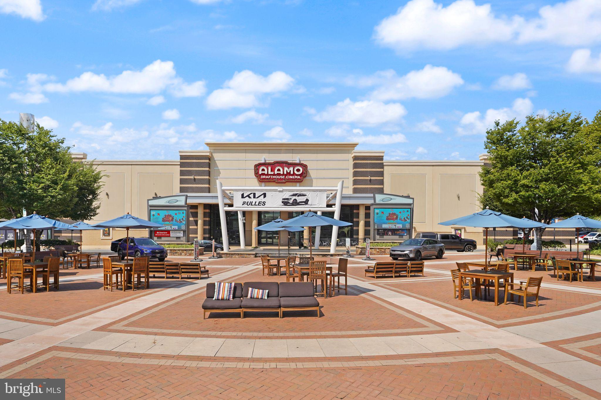 ONE LOUDOUN - Residential