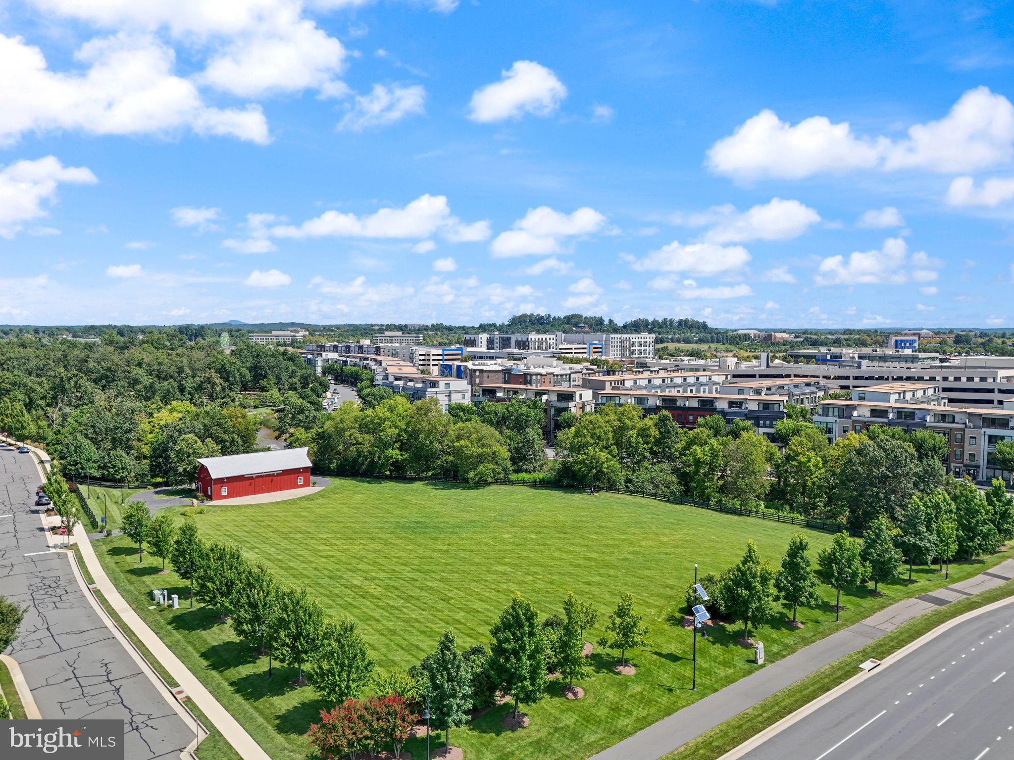 ONE LOUDOUN - Residential