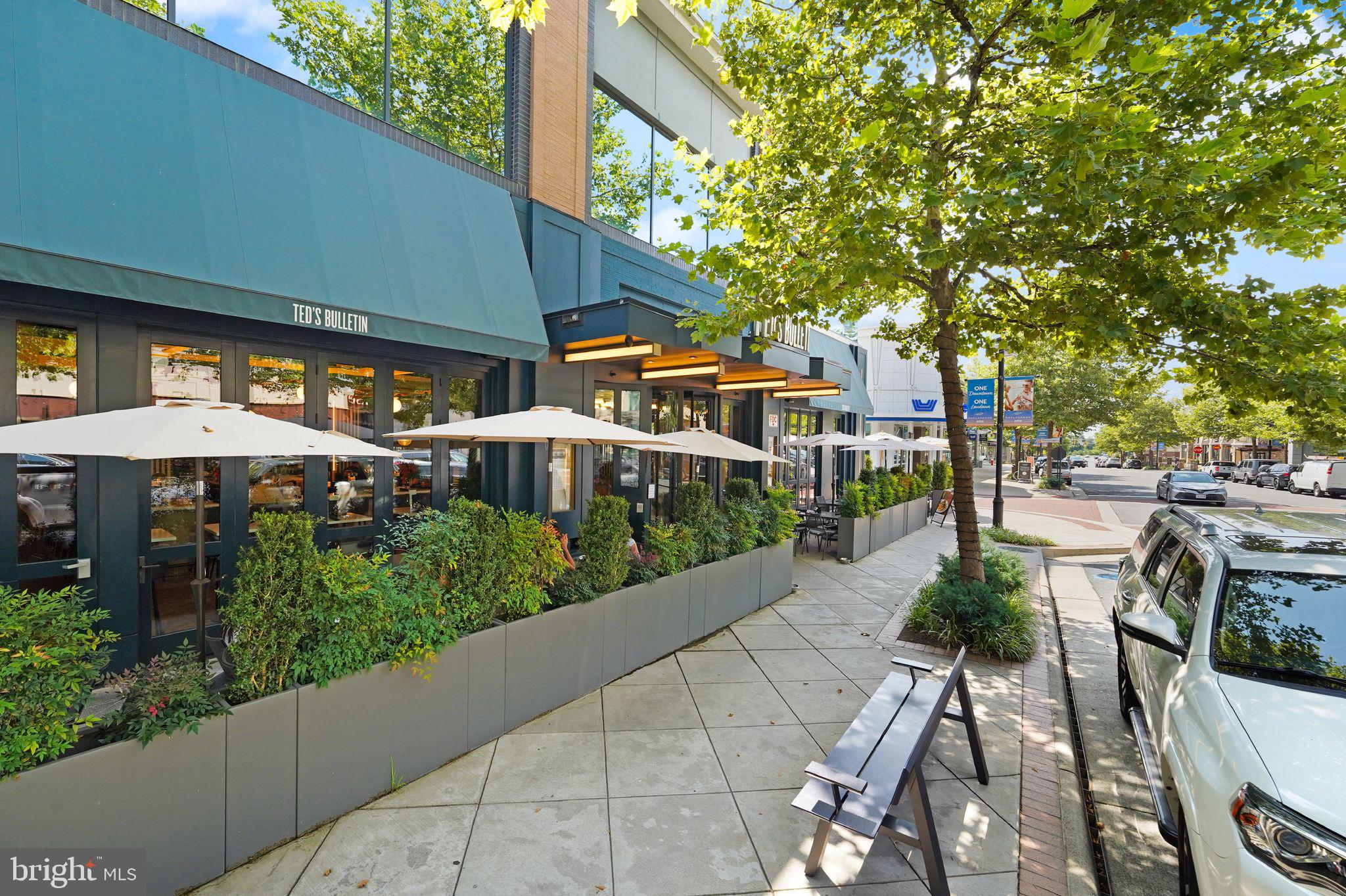 ONE LOUDOUN - Residential