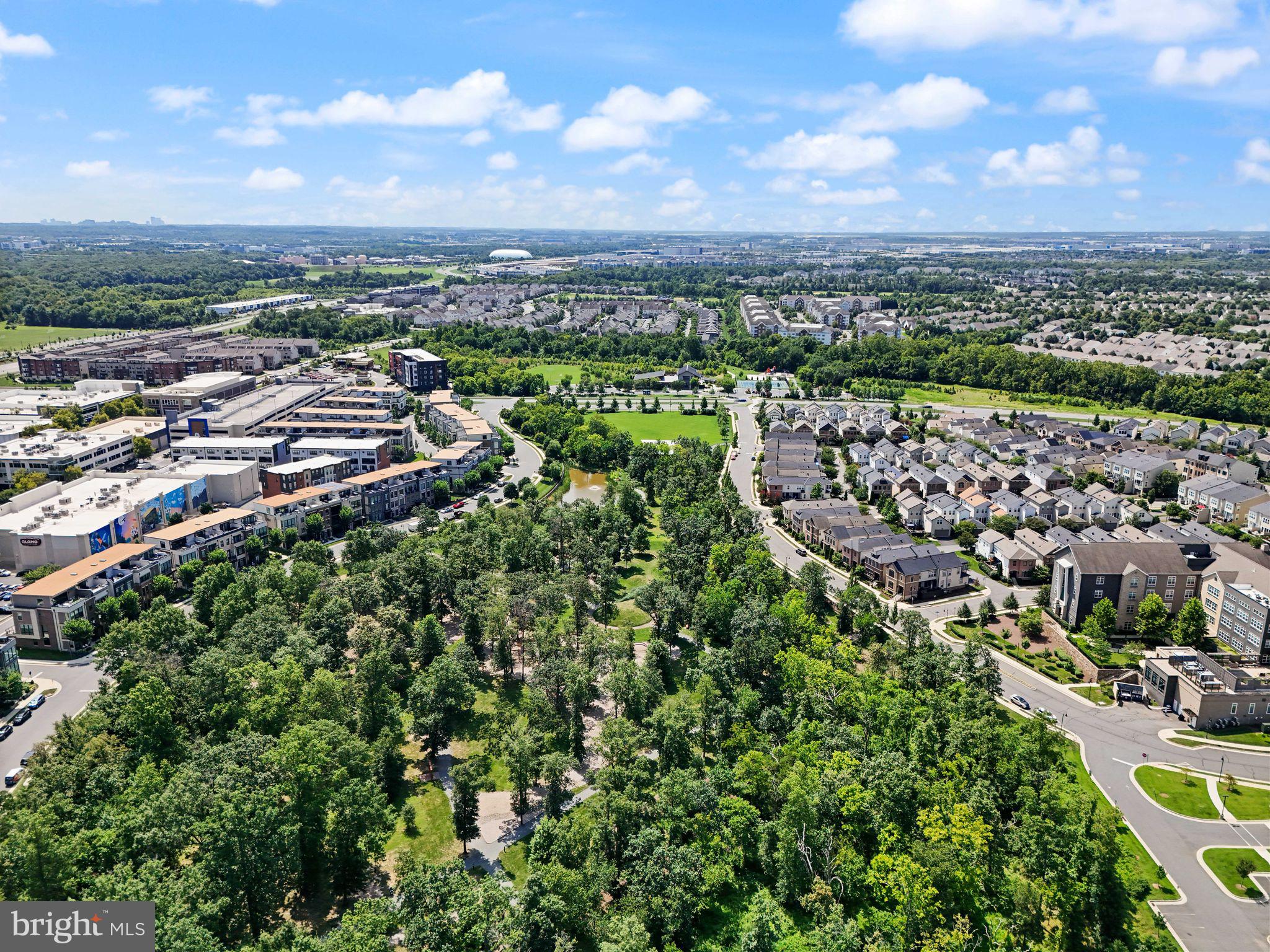 ONE LOUDOUN - Residential