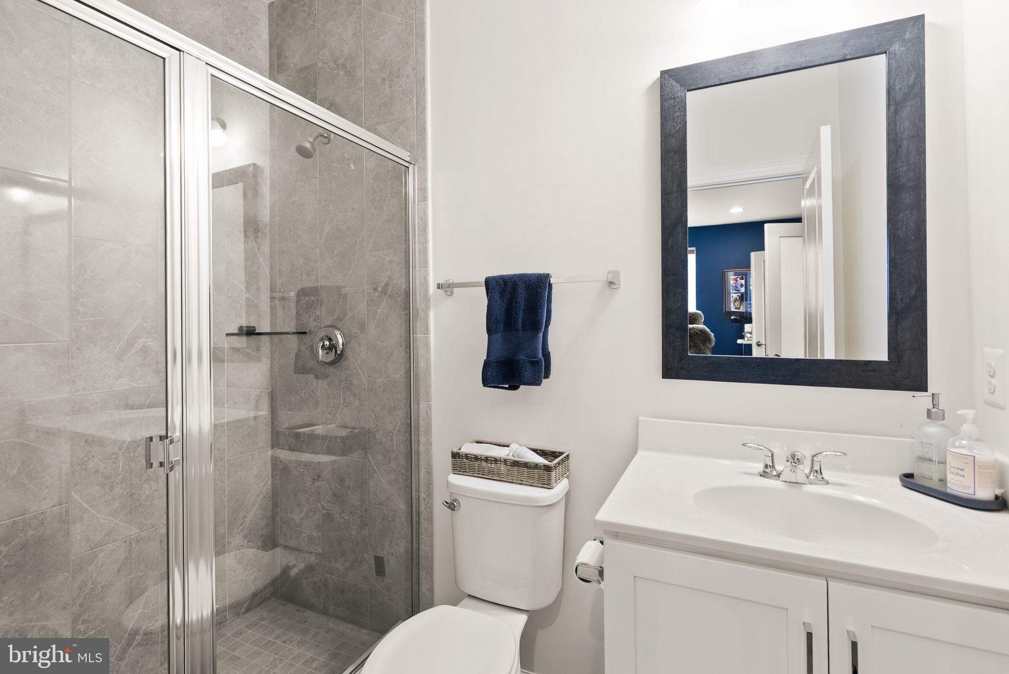 ONE LOUDOUN - Residential