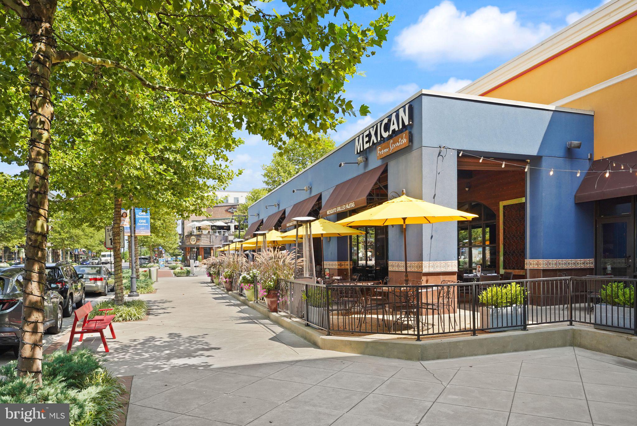 ONE LOUDOUN - Residential