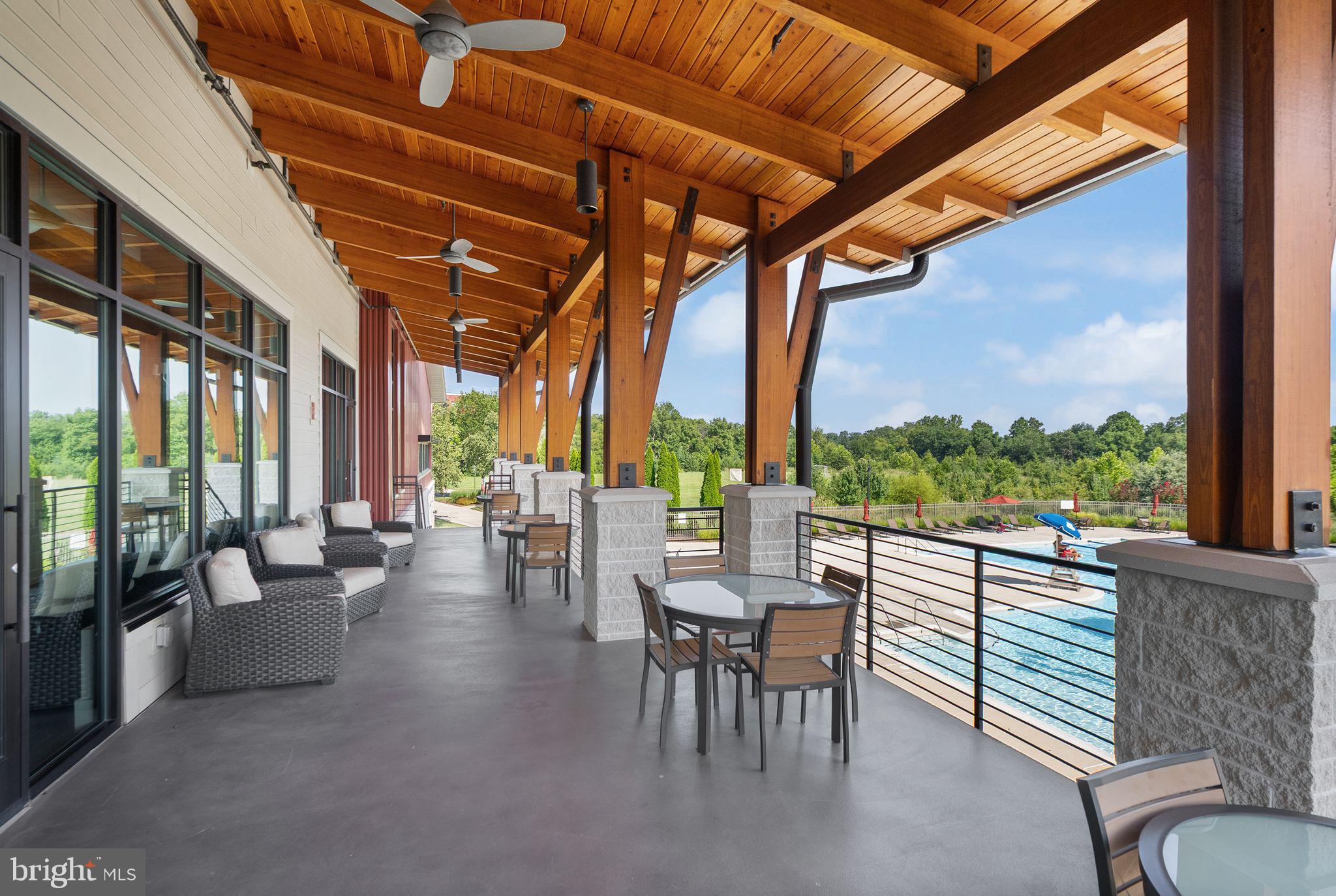 ONE LOUDOUN - Residential