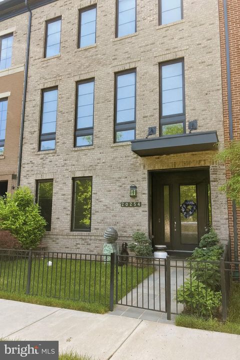 20254 NORTHPARK DRIVE ASHBURN VA 20147