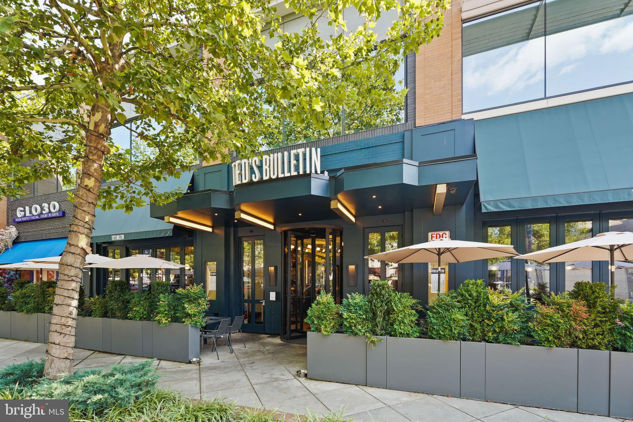 ONE LOUDOUN - Residential