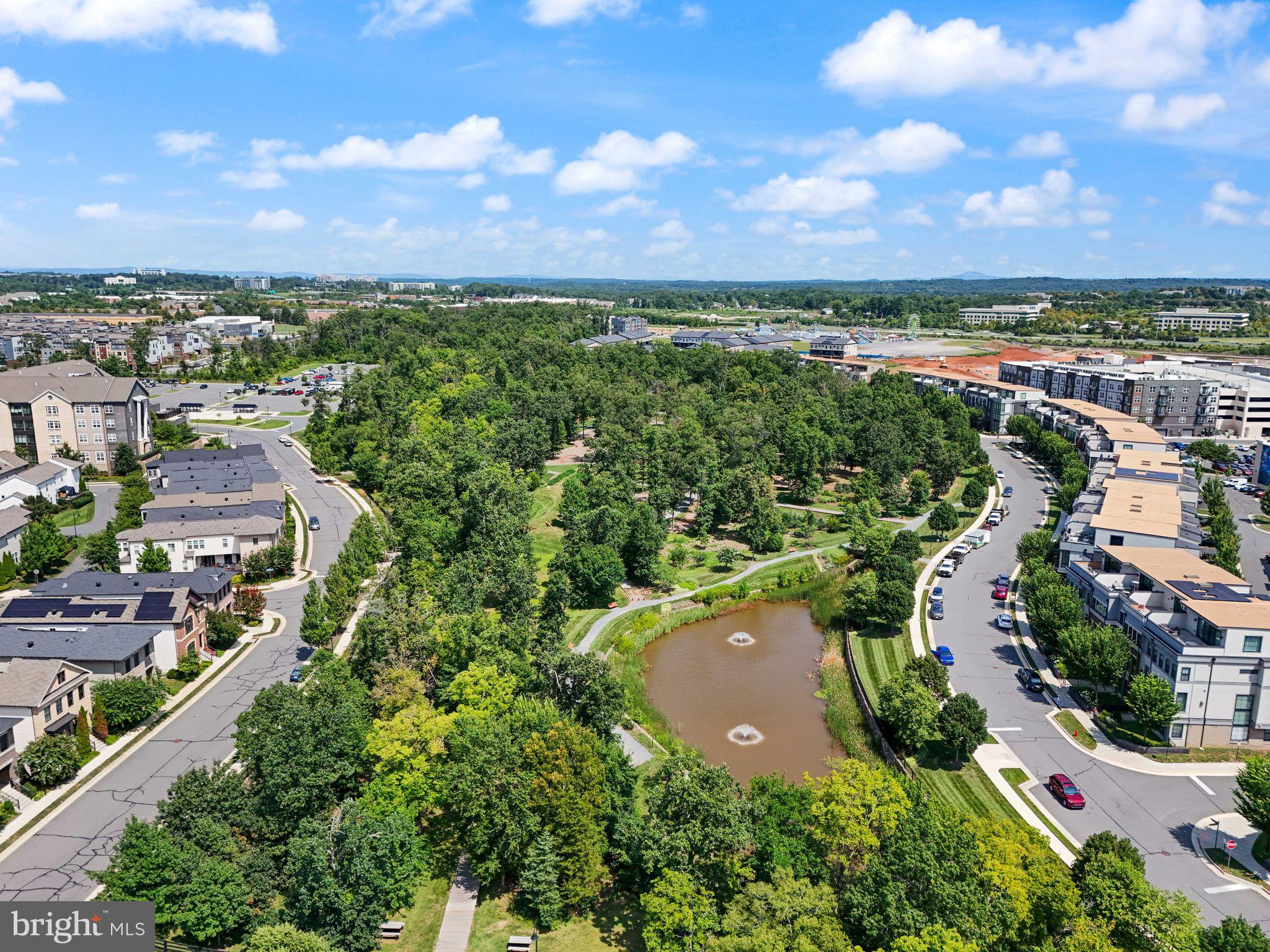 ONE LOUDOUN - Residential