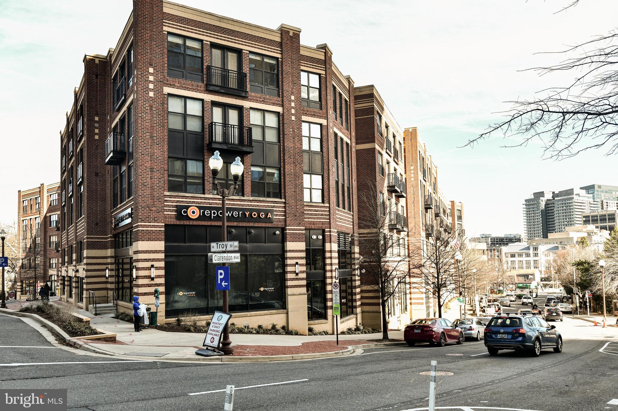 COURTHOUSE - Residential Lease