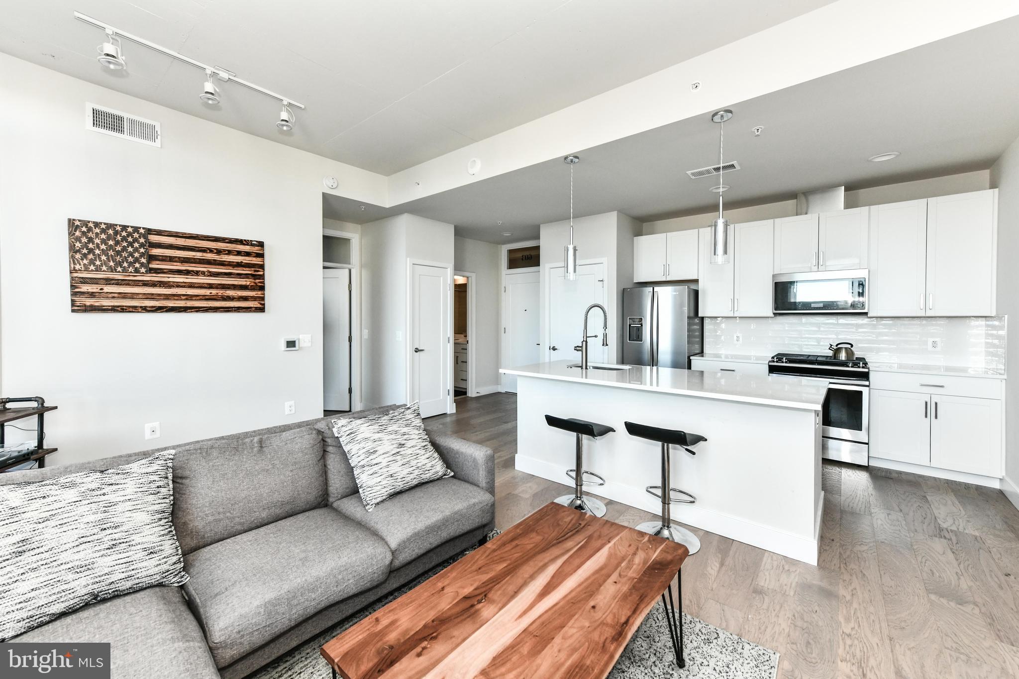 COURTHOUSE - Residential Lease