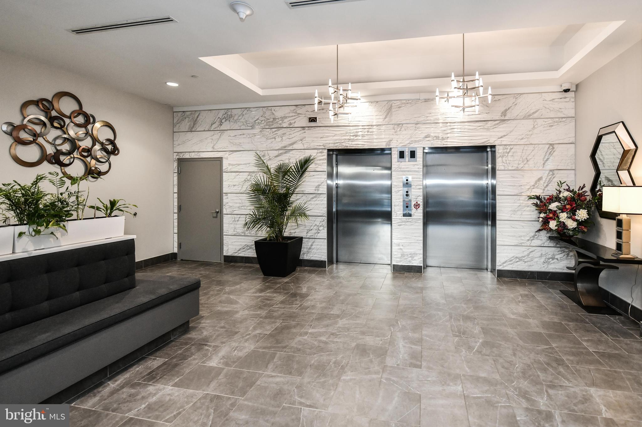 COURTHOUSE - Residential Lease