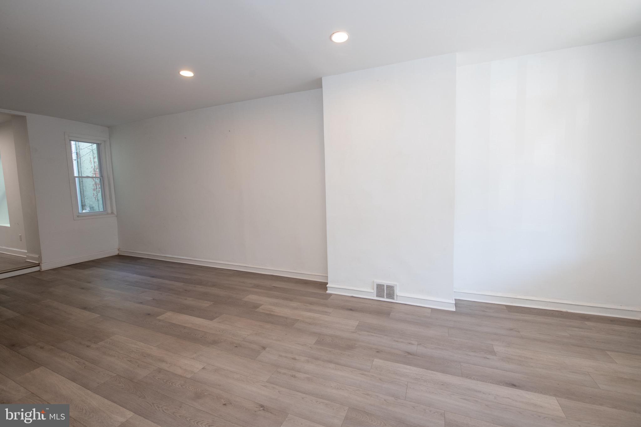 HARROWGATE - Residential