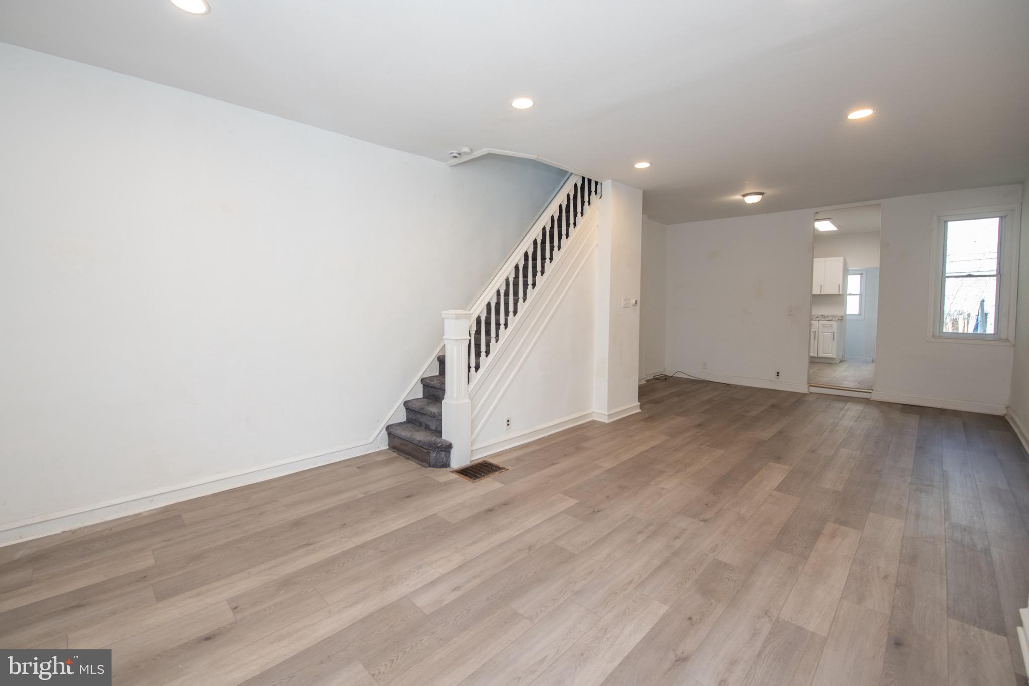 HARROWGATE - Residential