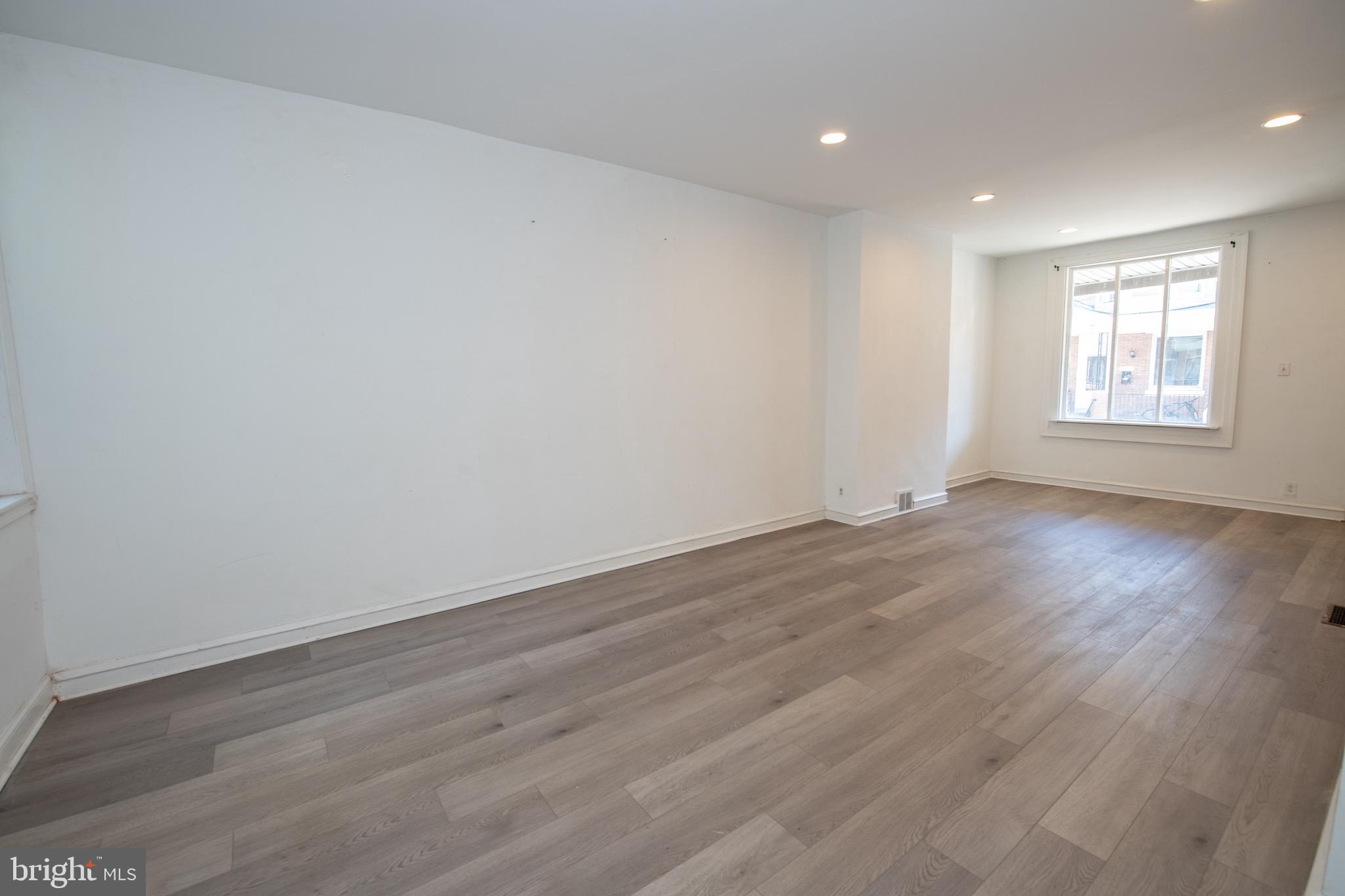 HARROWGATE - Residential