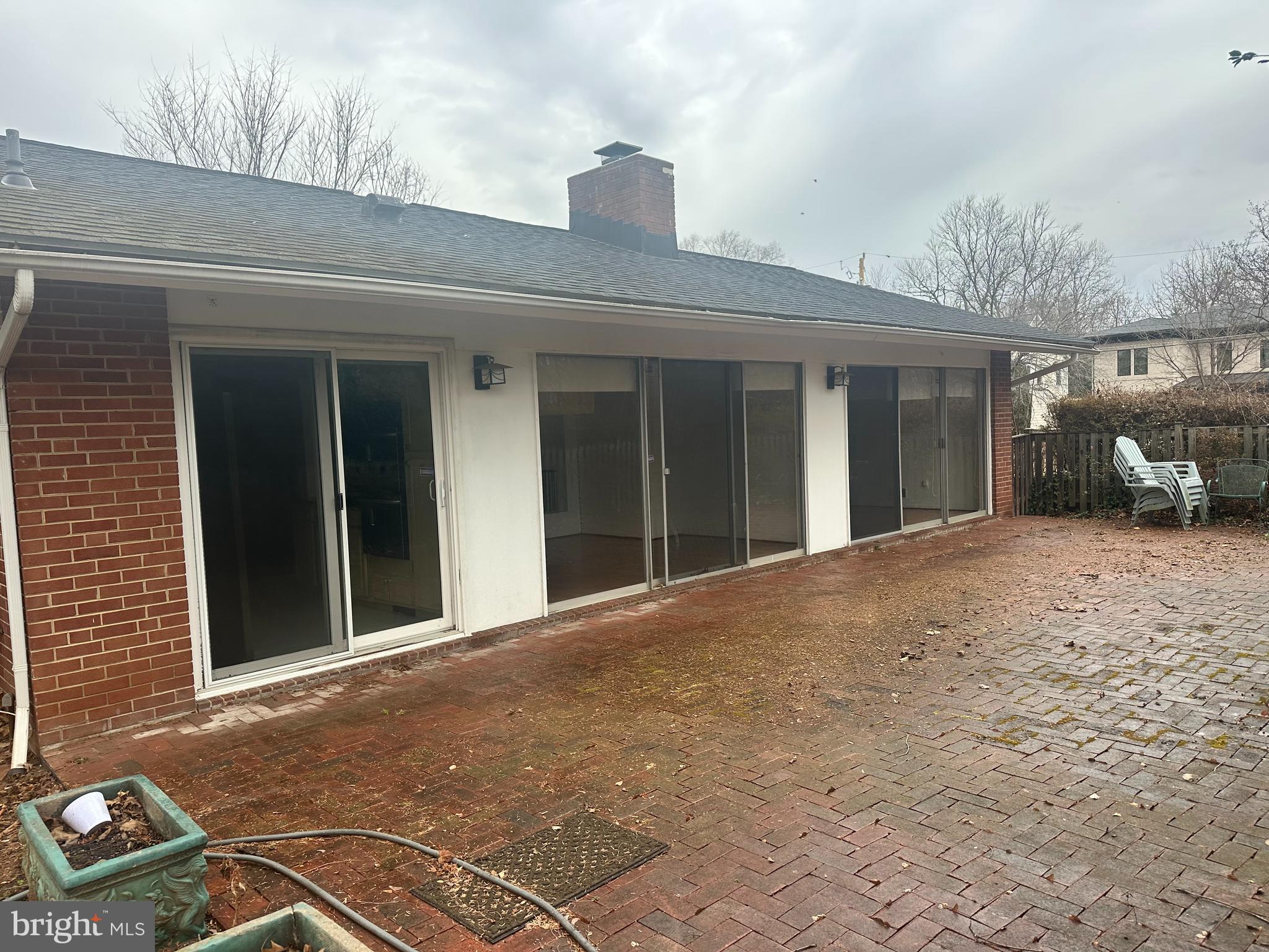 RUCKERS LANGLEY - Residential Lease