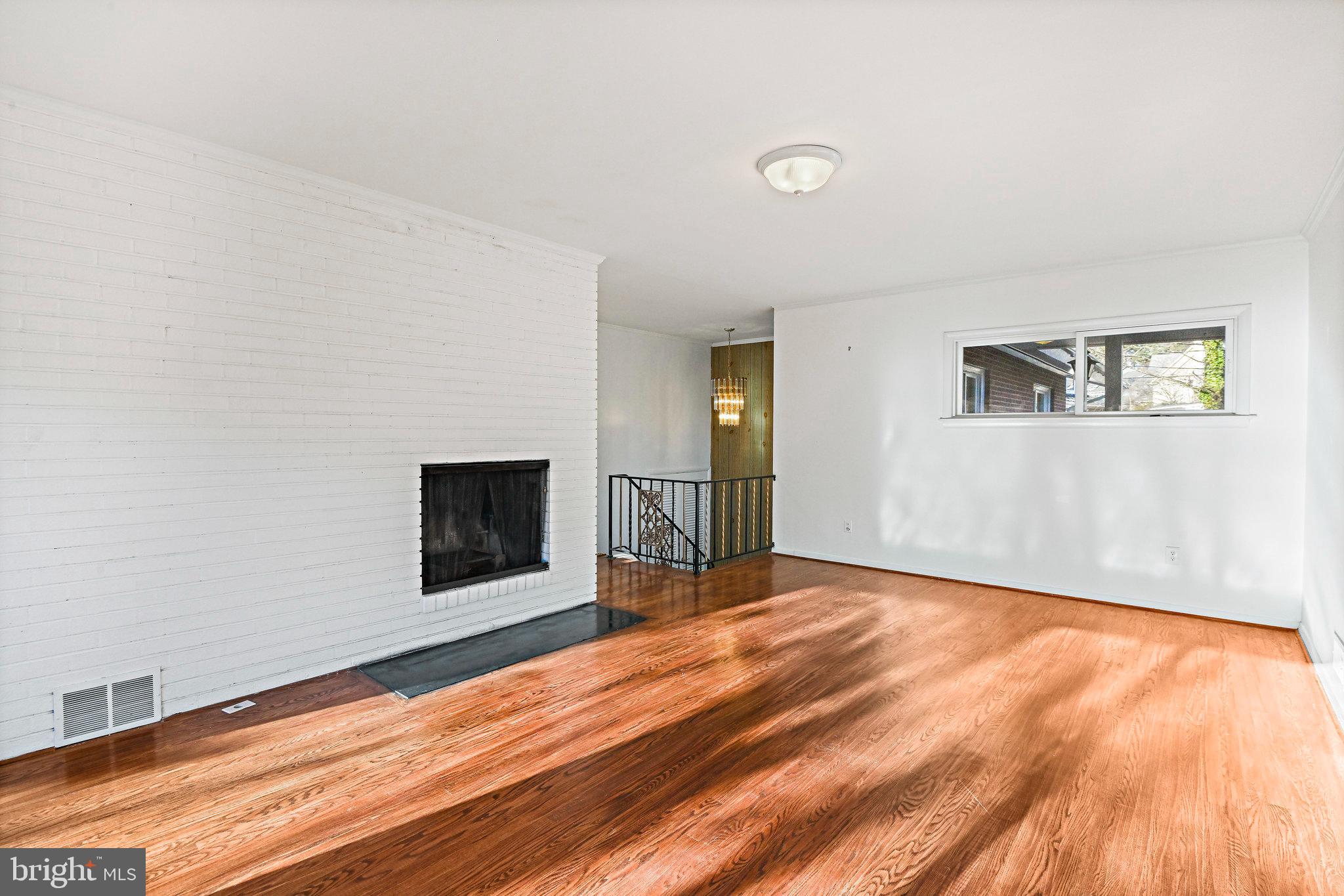 RUCKERS LANGLEY - Residential Lease