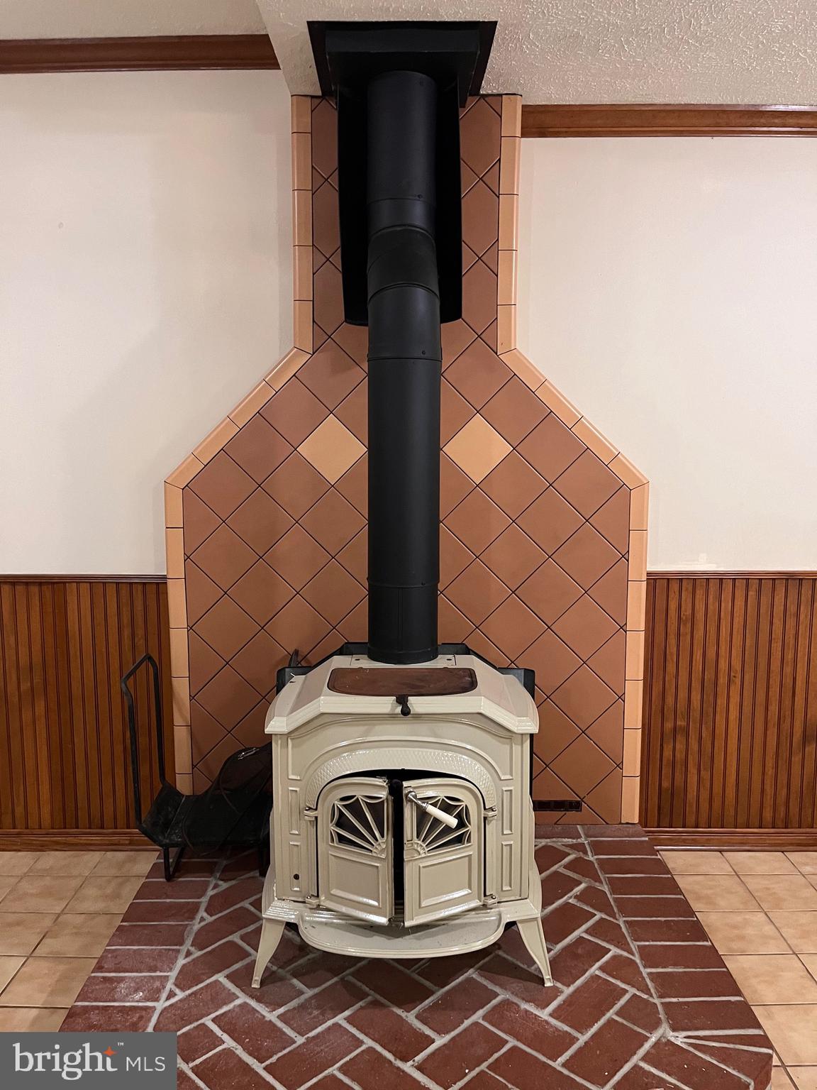 BALLANTRAYE - Residential Lease