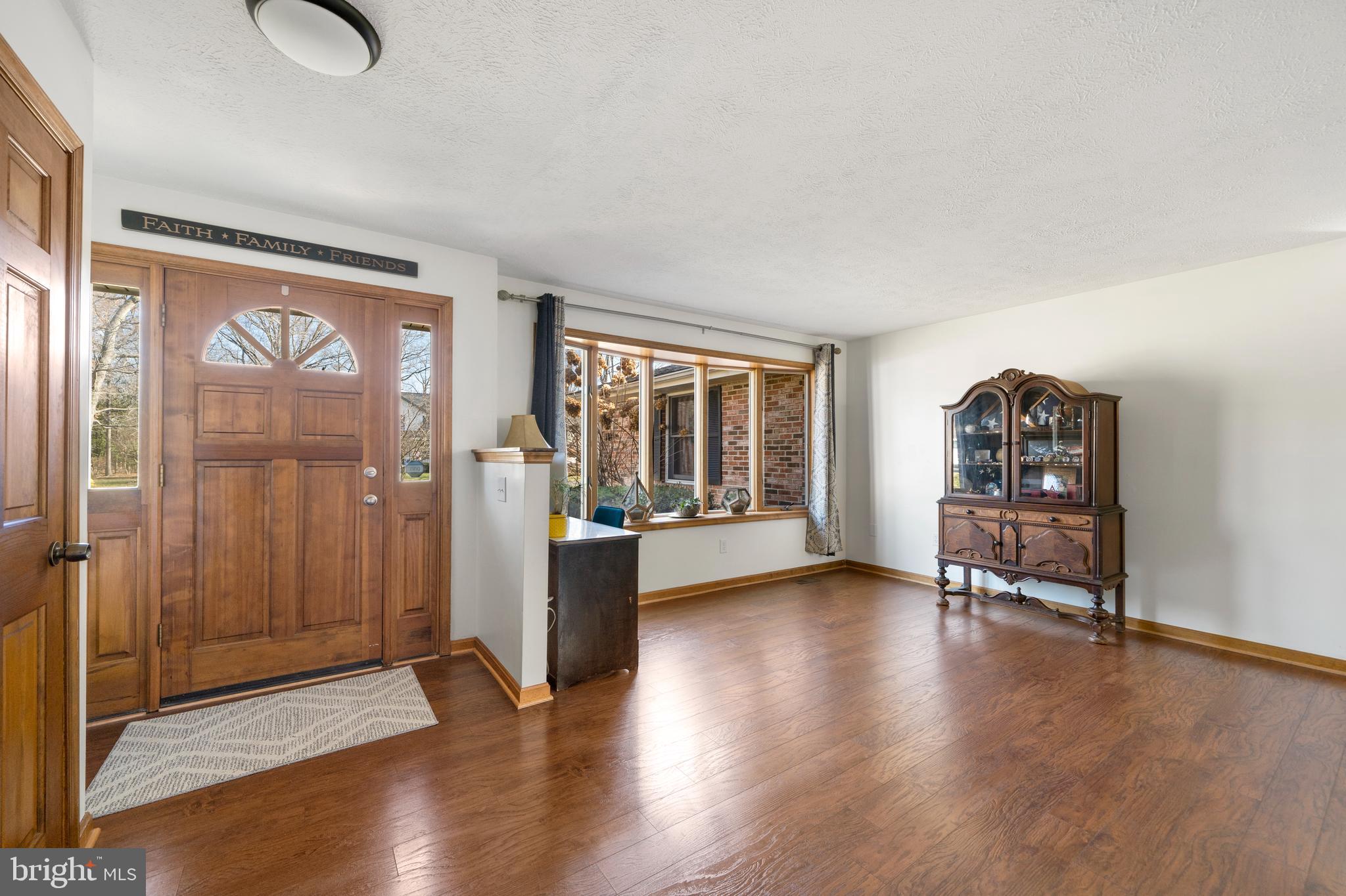 LAUREL BRANCH - Residential