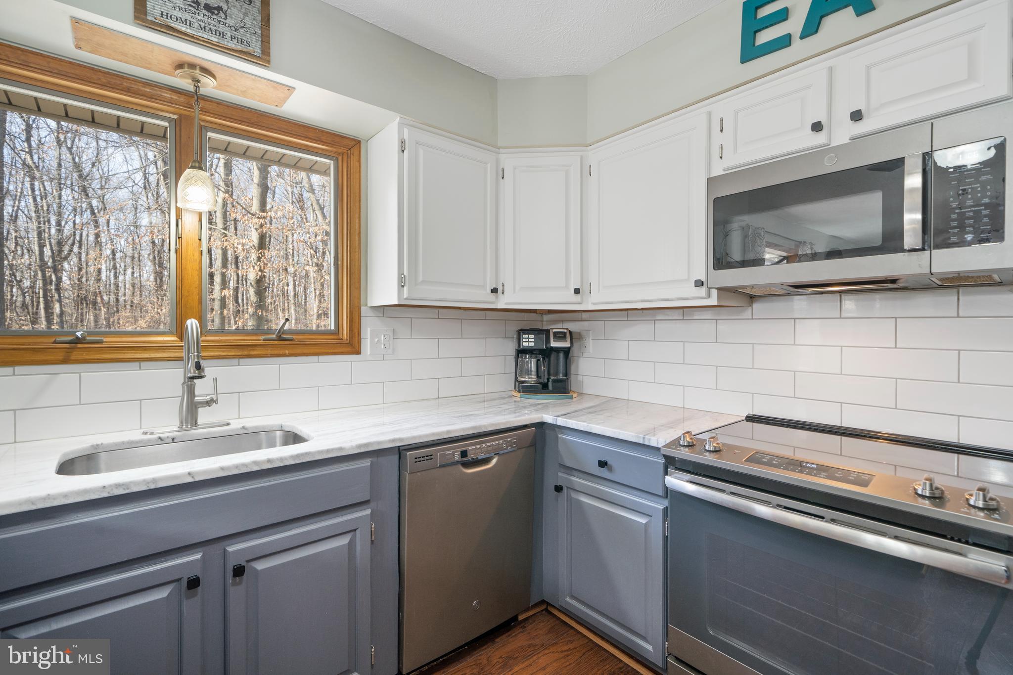 LAUREL BRANCH - Residential