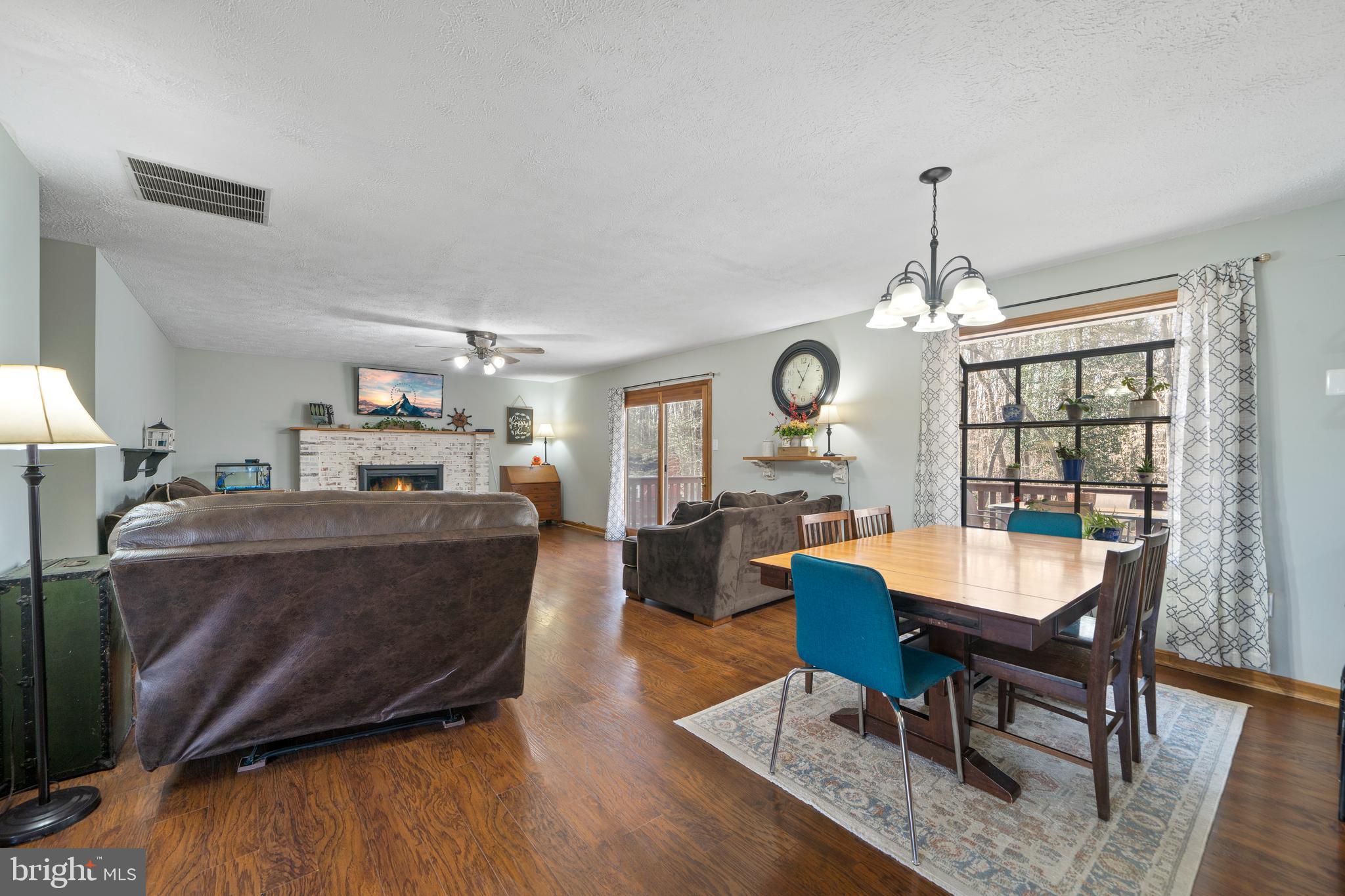 LAUREL BRANCH - Residential