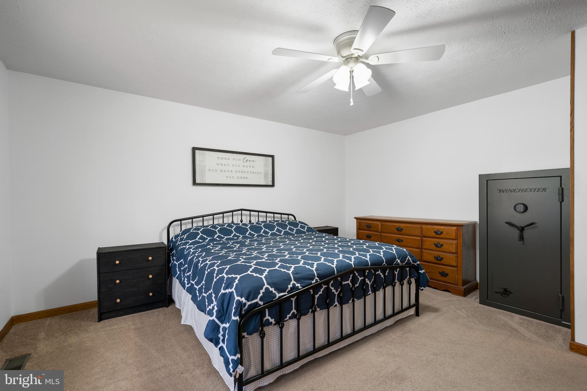 LAUREL BRANCH - Residential