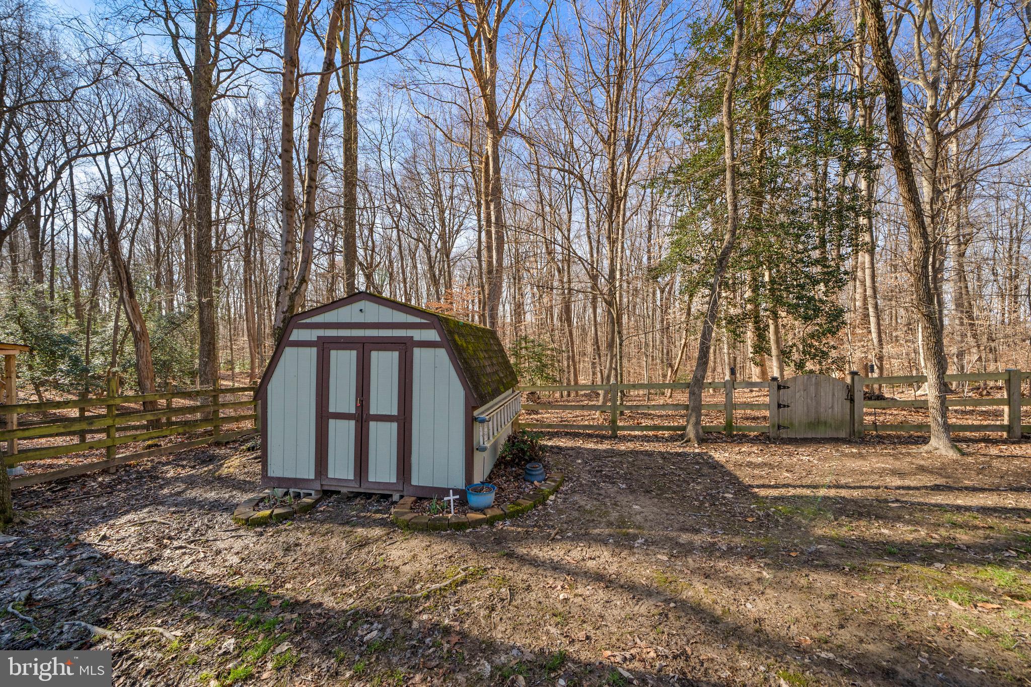 LAUREL BRANCH - Residential