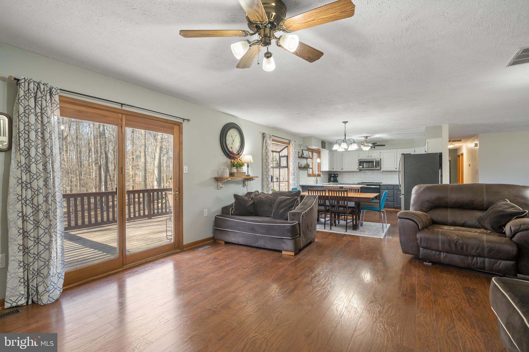 LAUREL BRANCH - Residential