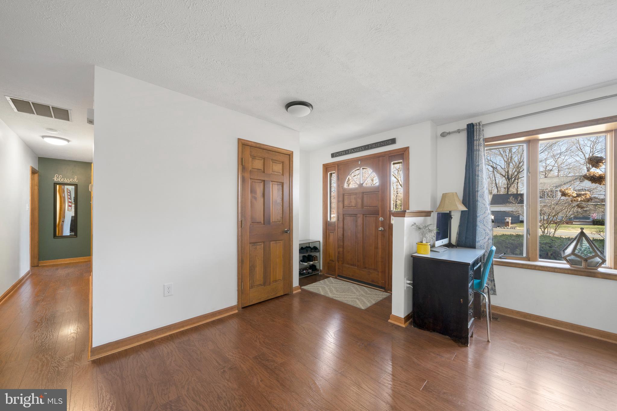 LAUREL BRANCH - Residential