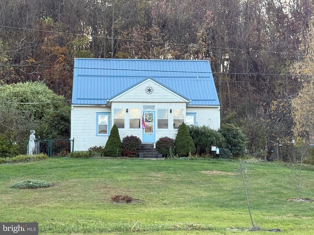 Photo of 7178 Martinsburg Road, BERKELEY SPRINGS, WV 25411 (MLS # WVMO2006900)